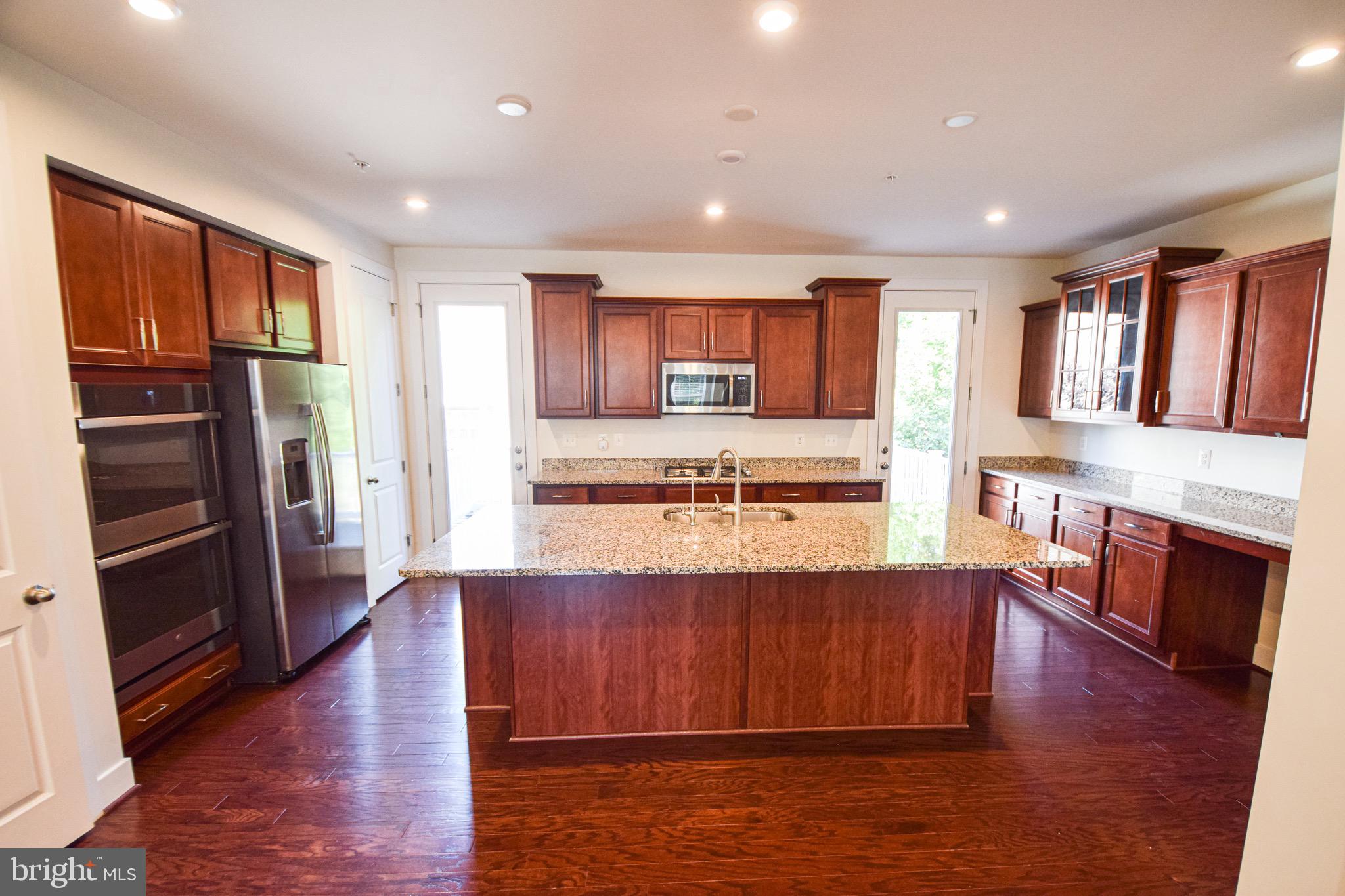 1438 HONEY LOCUST DRIVE