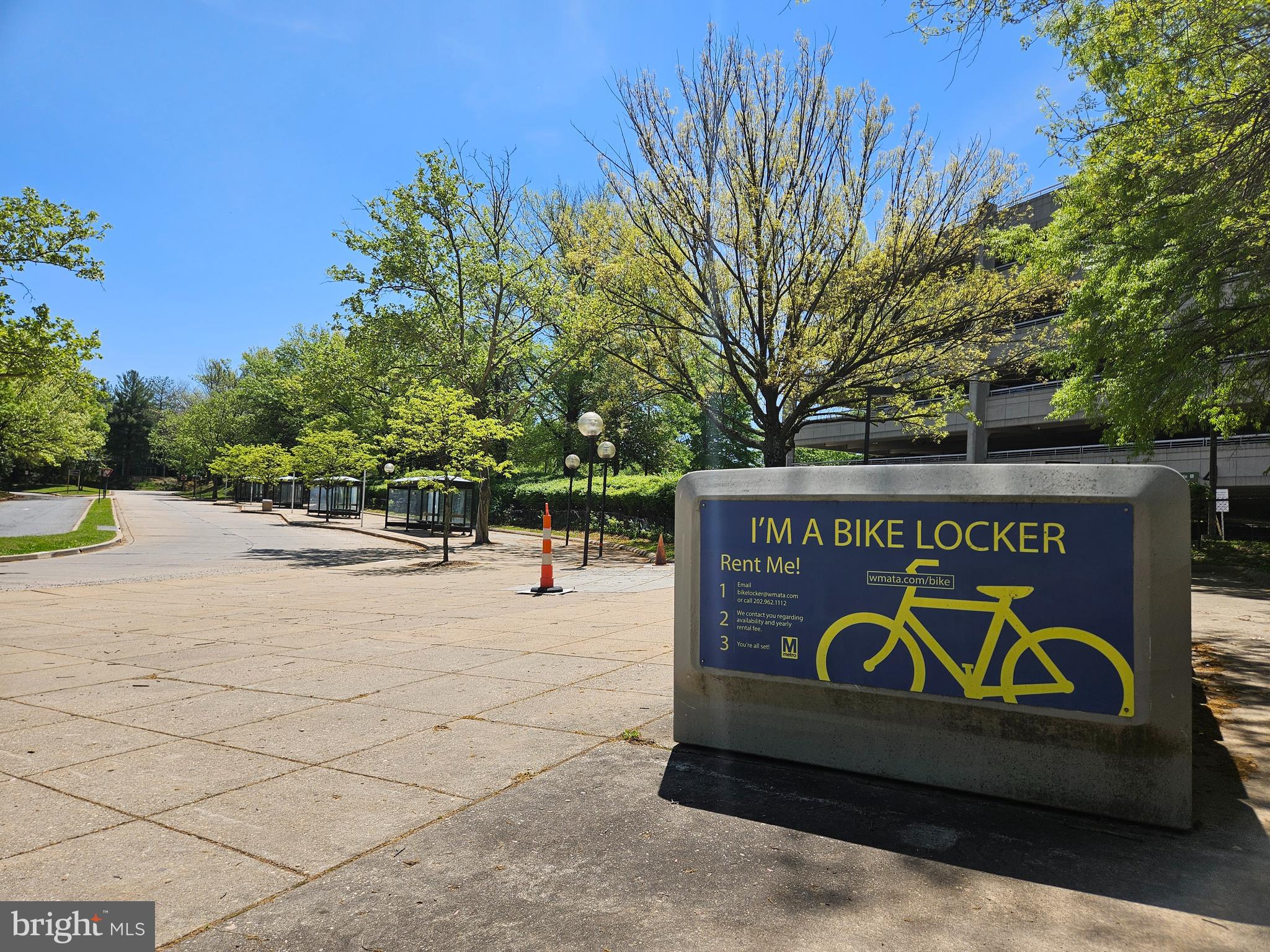 FALLS PLAZA - Residential