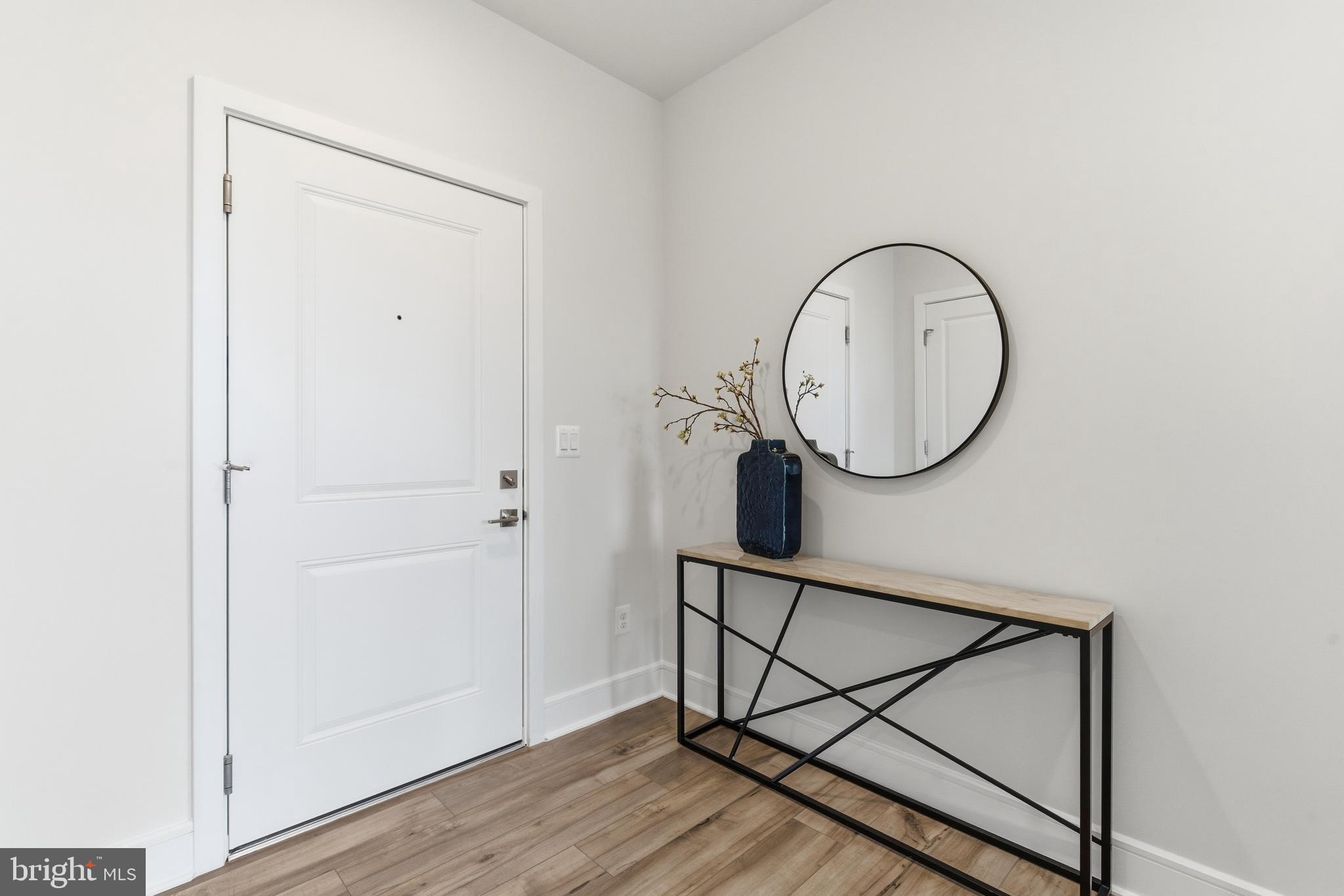 23669 GOLDEN EMBERS SQUARE 303