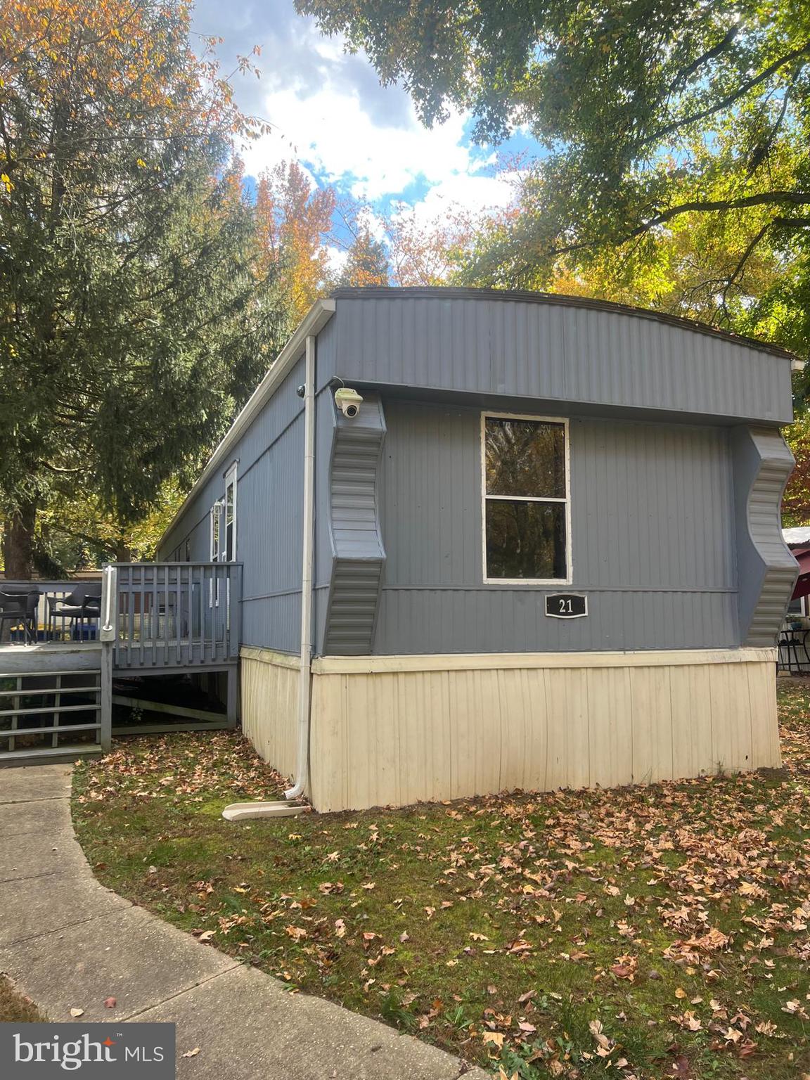 21 HOLLY HILL DRIVE 21