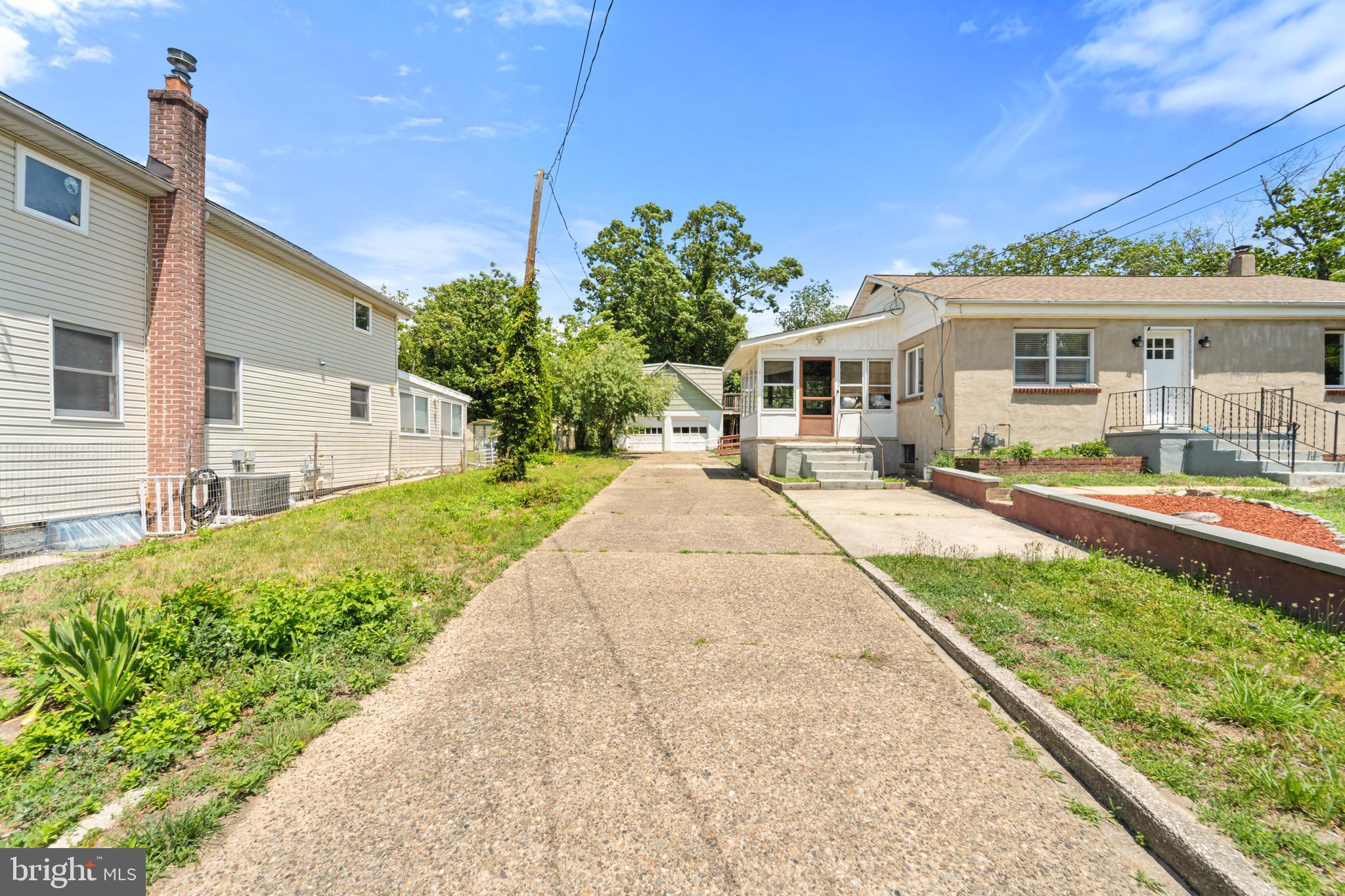 31 E 3RD AVENUE