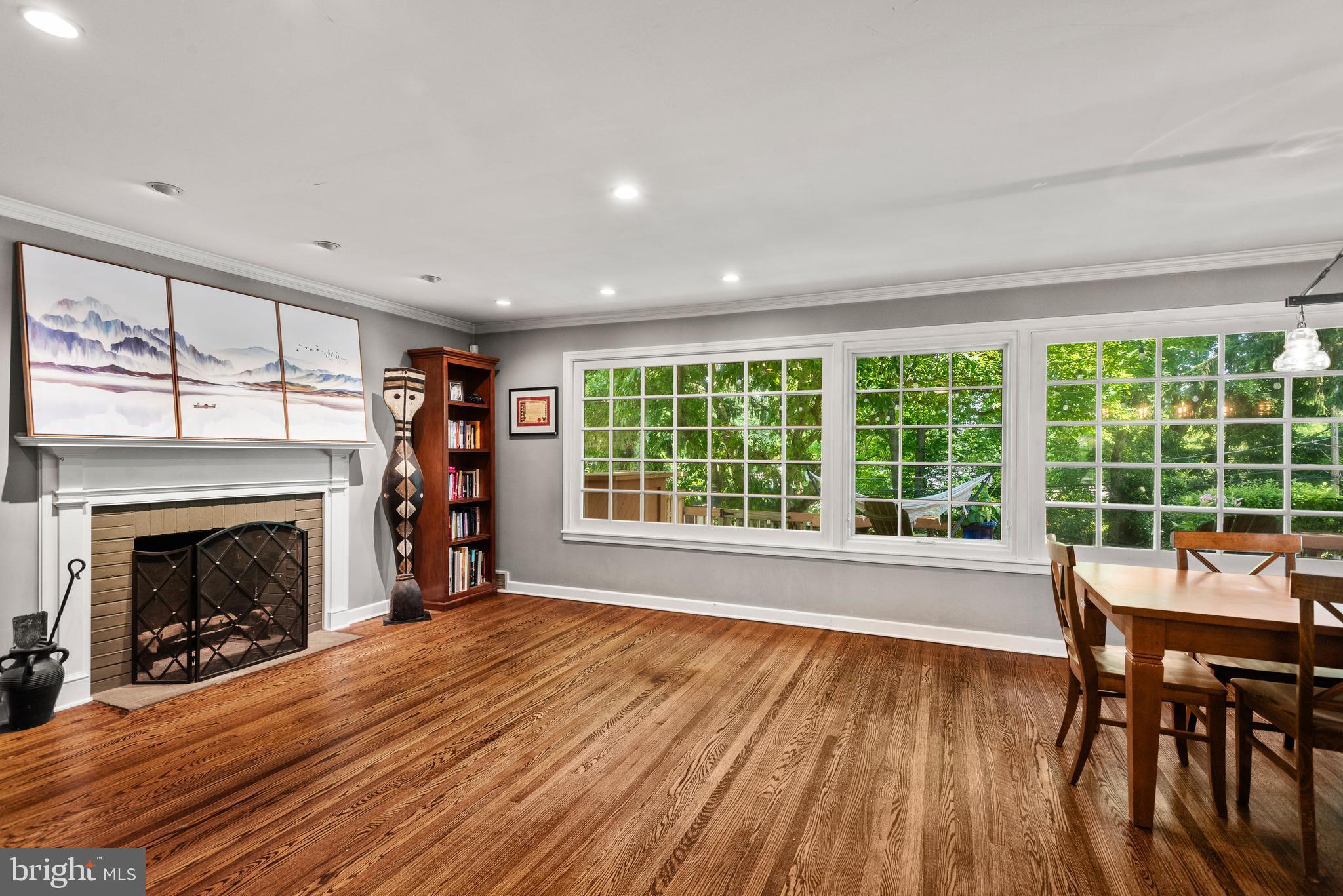 VALLEY HILLS - Residential