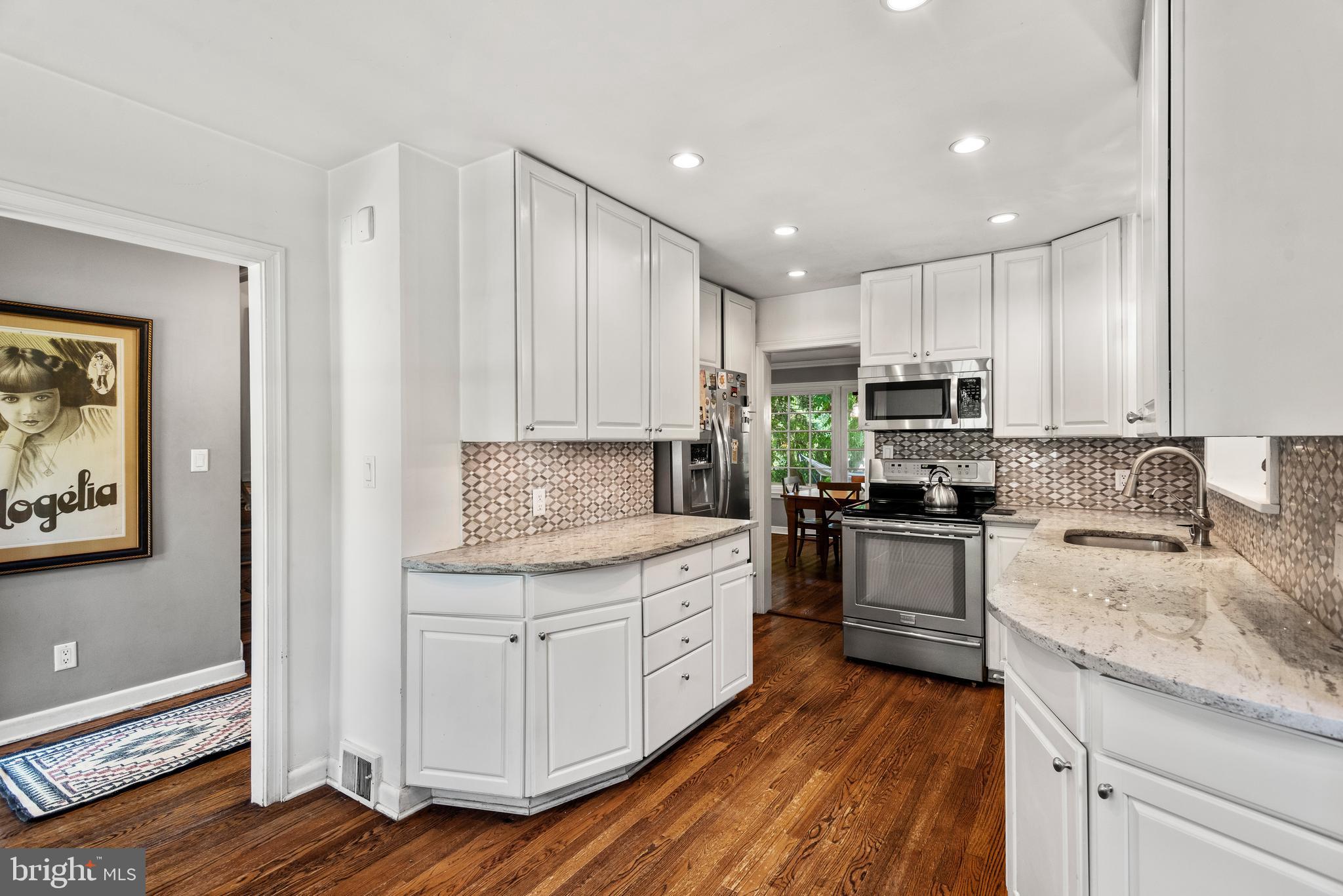 VALLEY HILLS - Residential