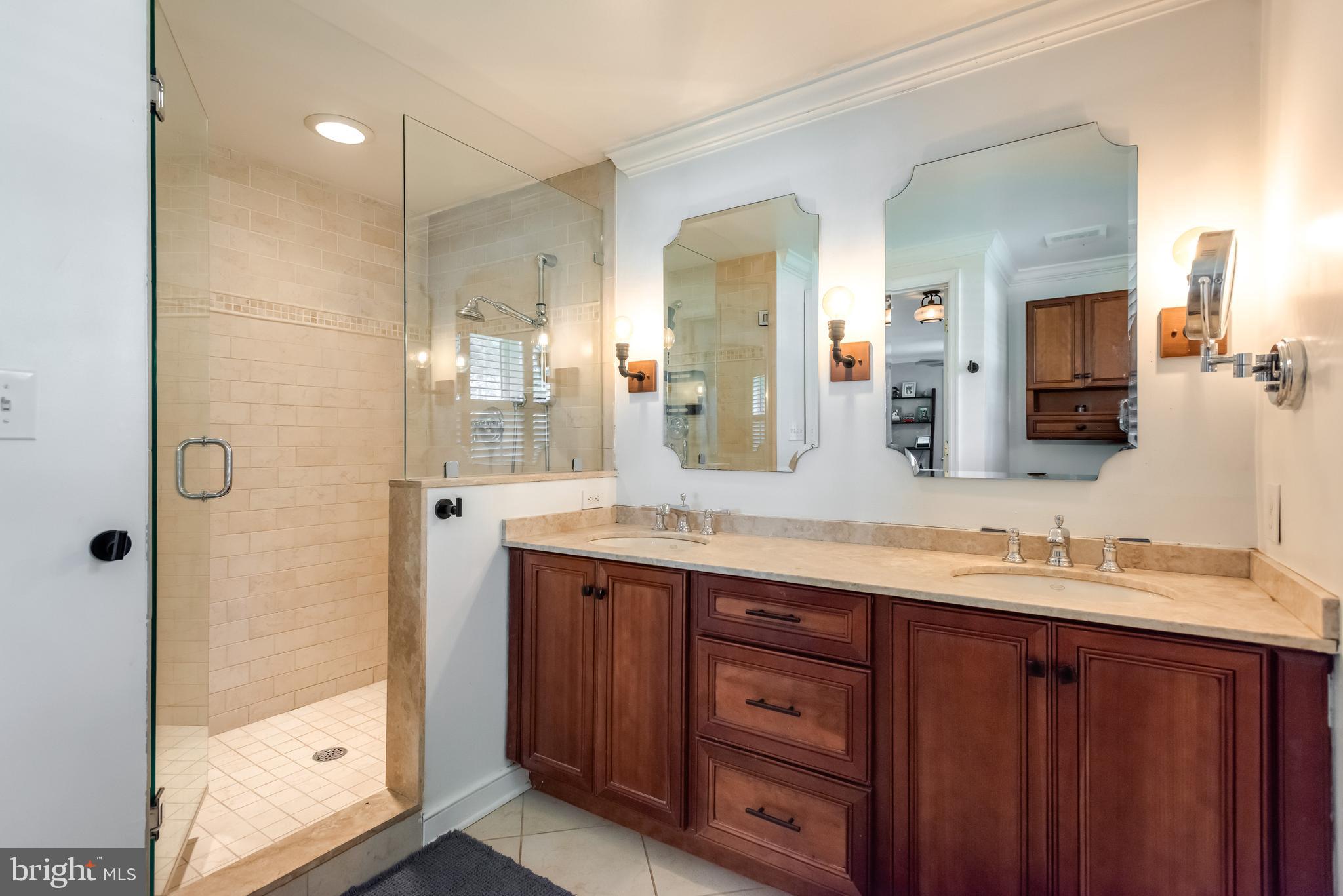 VALLEY HILLS - Residential