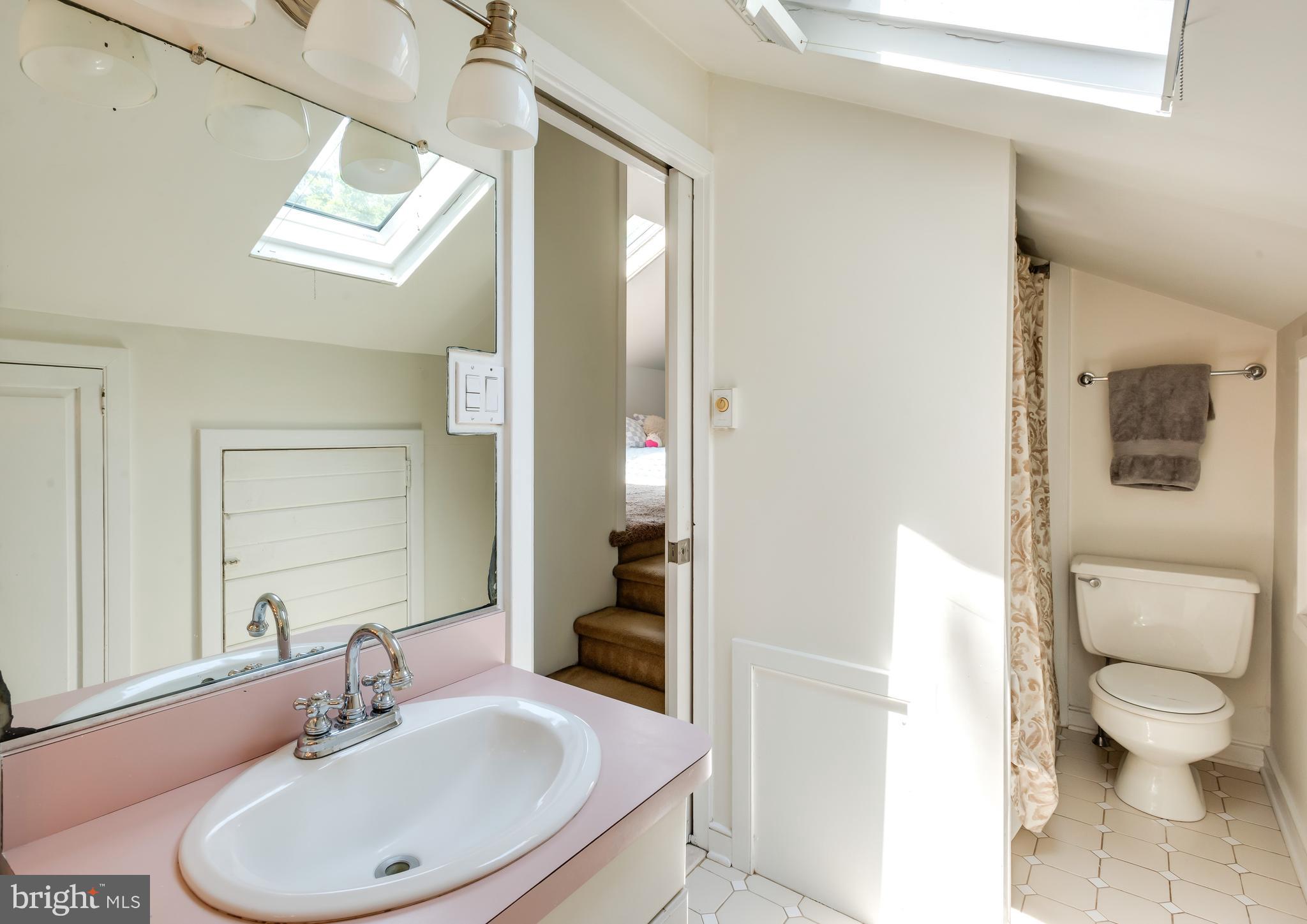 VALLEY HILLS - Residential