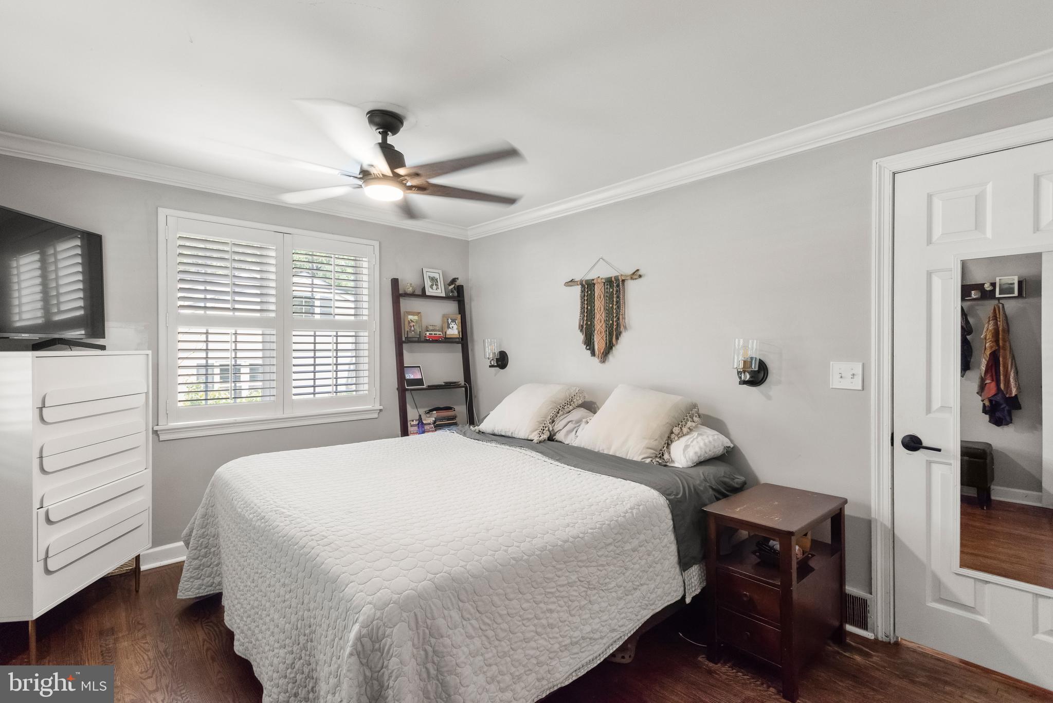 VALLEY HILLS - Residential