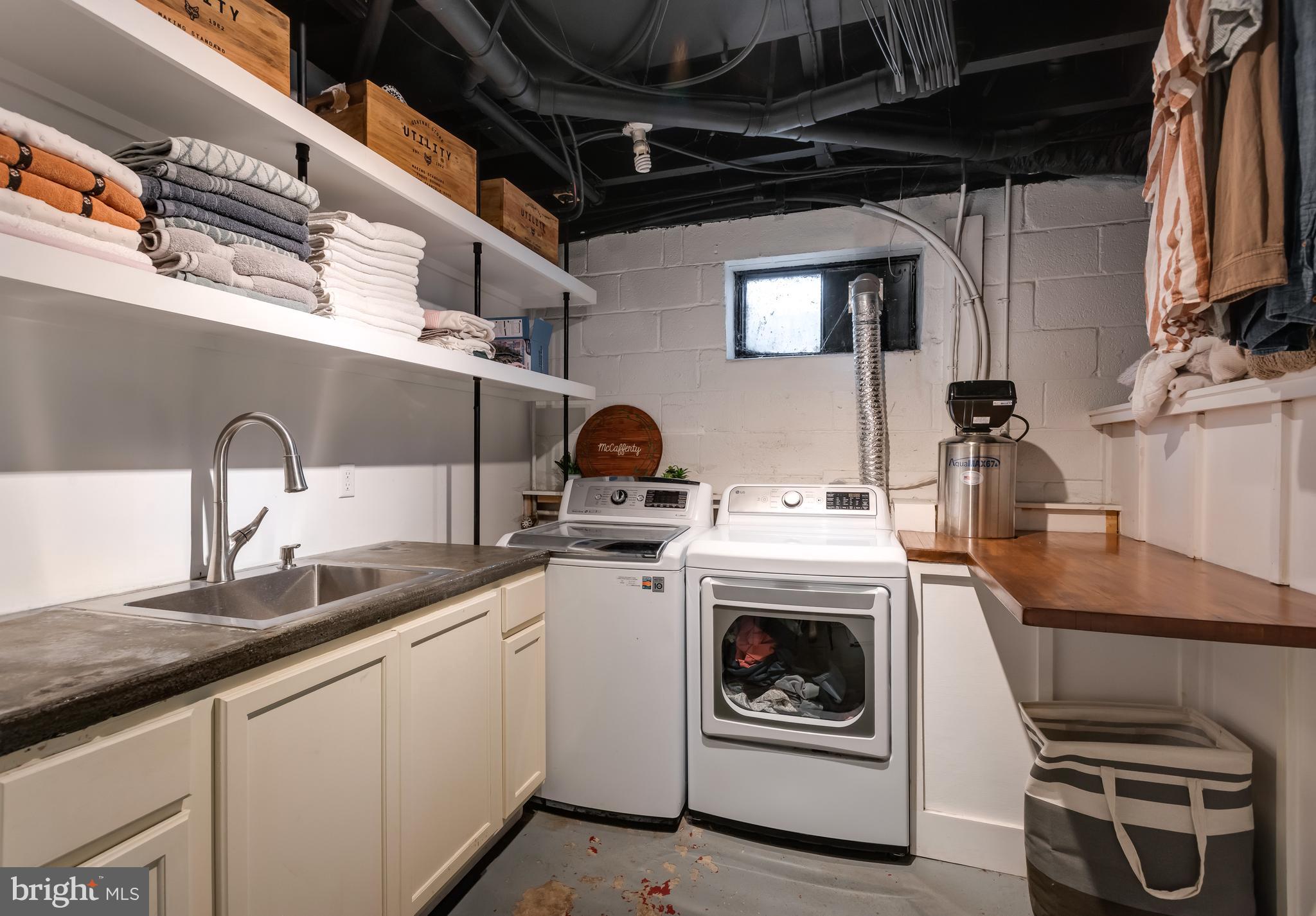 VALLEY HILLS - Residential