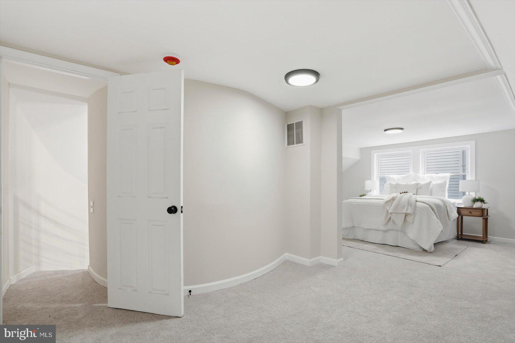 HYDE PARK - Residential