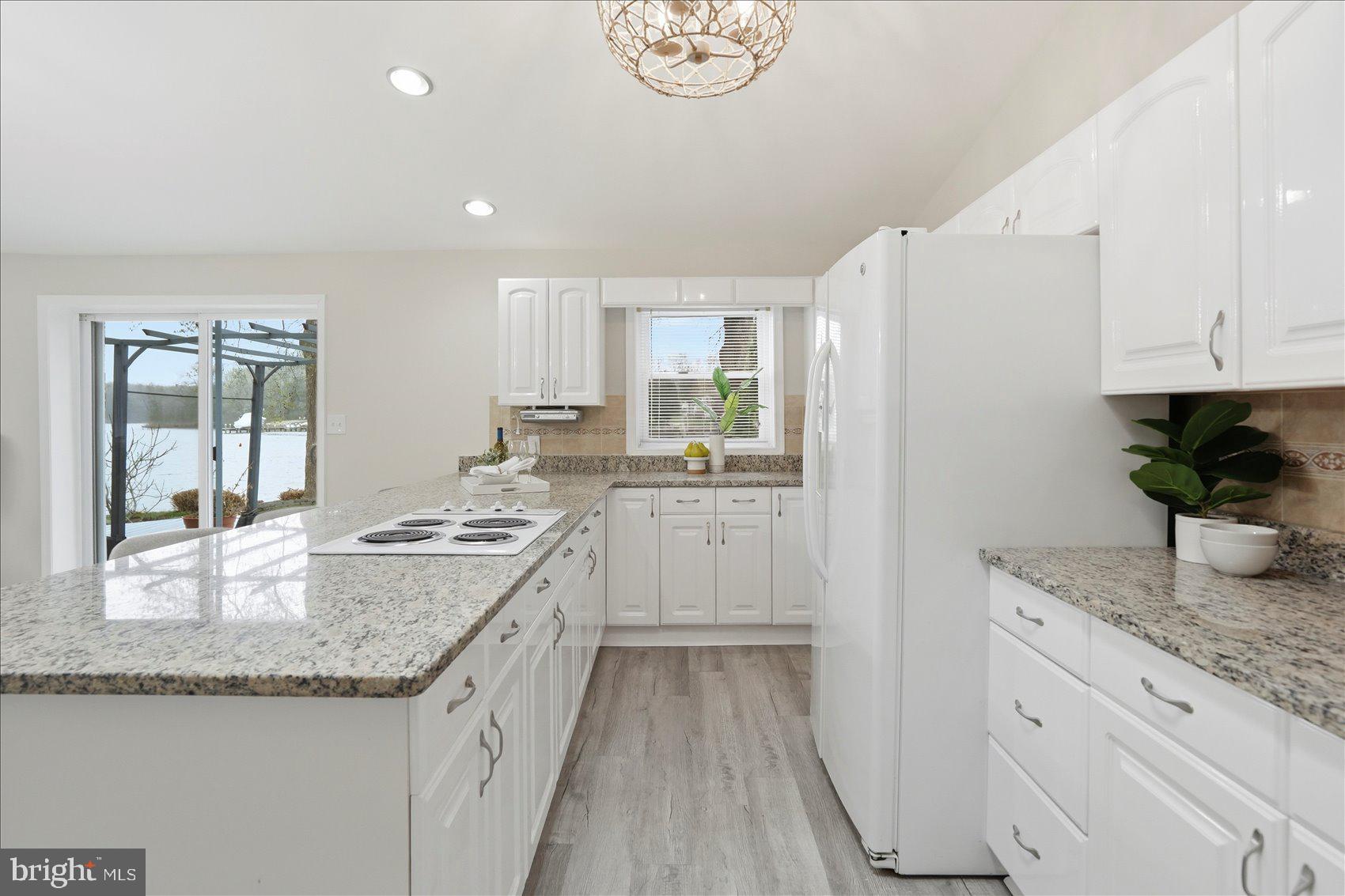 HYDE PARK - Residential