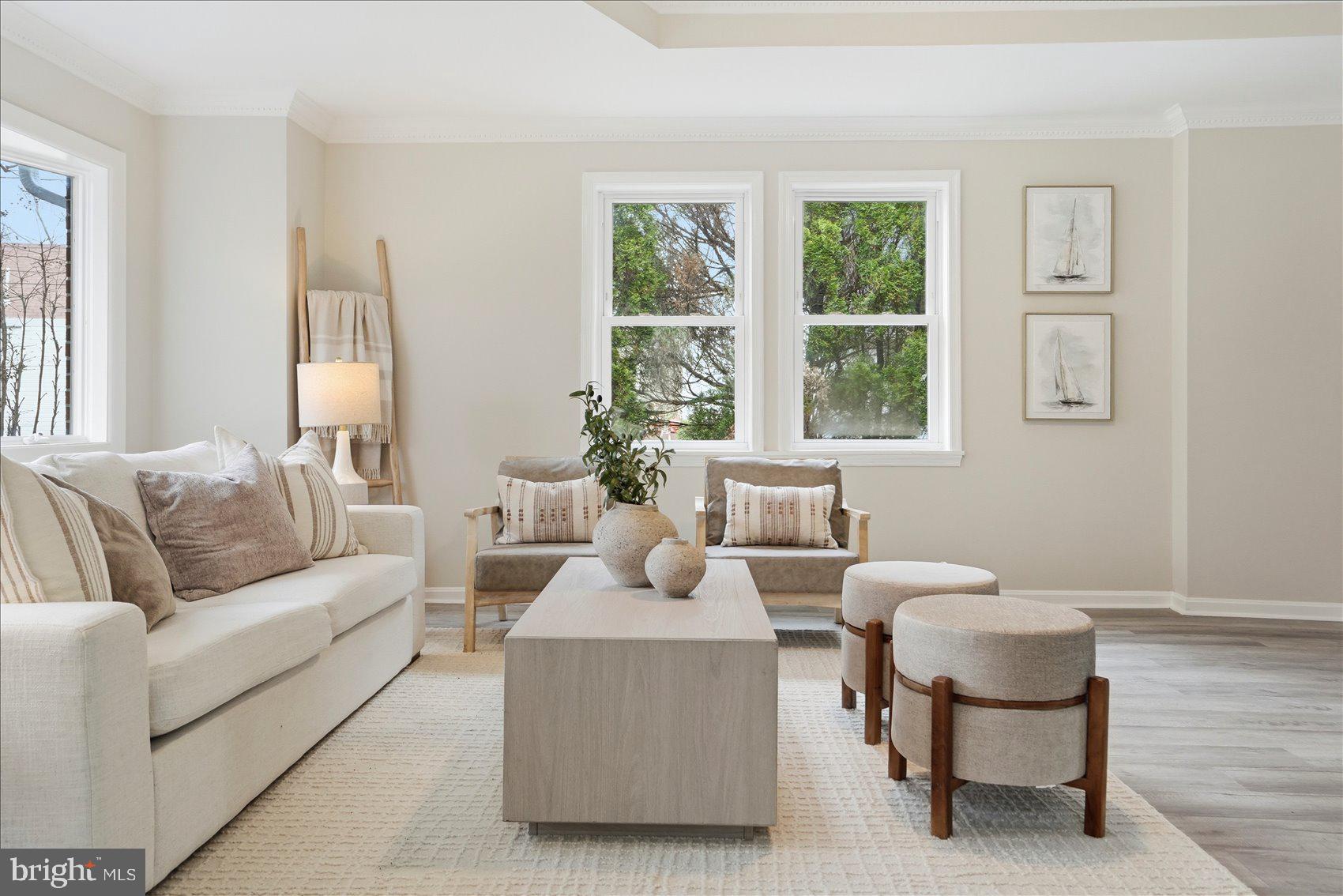 HYDE PARK - Residential