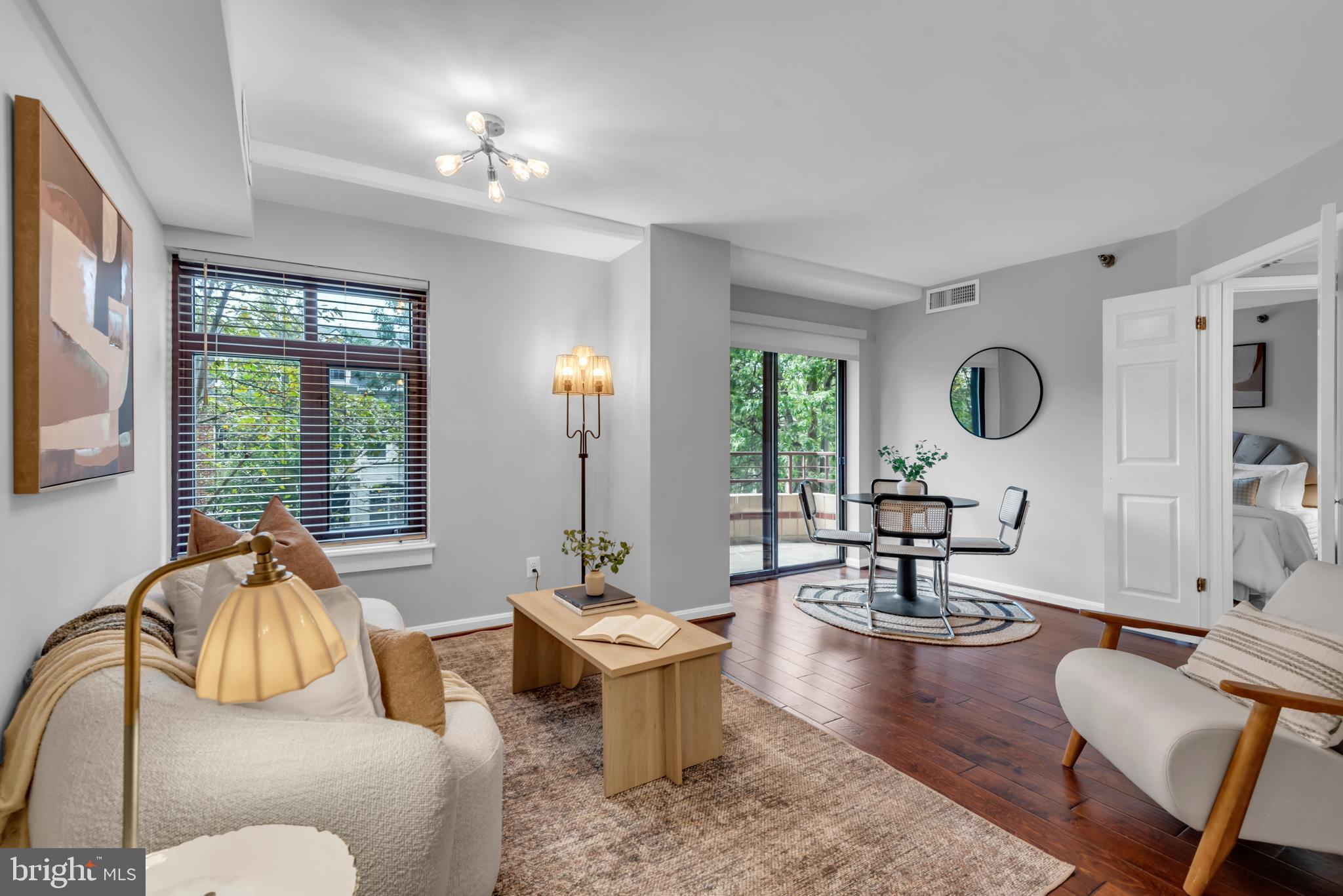 2400 CLARENDON BOULEVARD 212