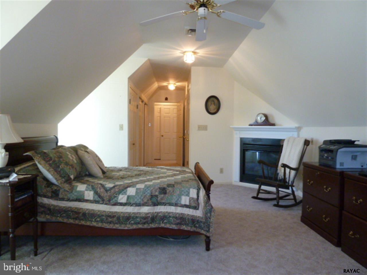 THE MEADOWS - Residential