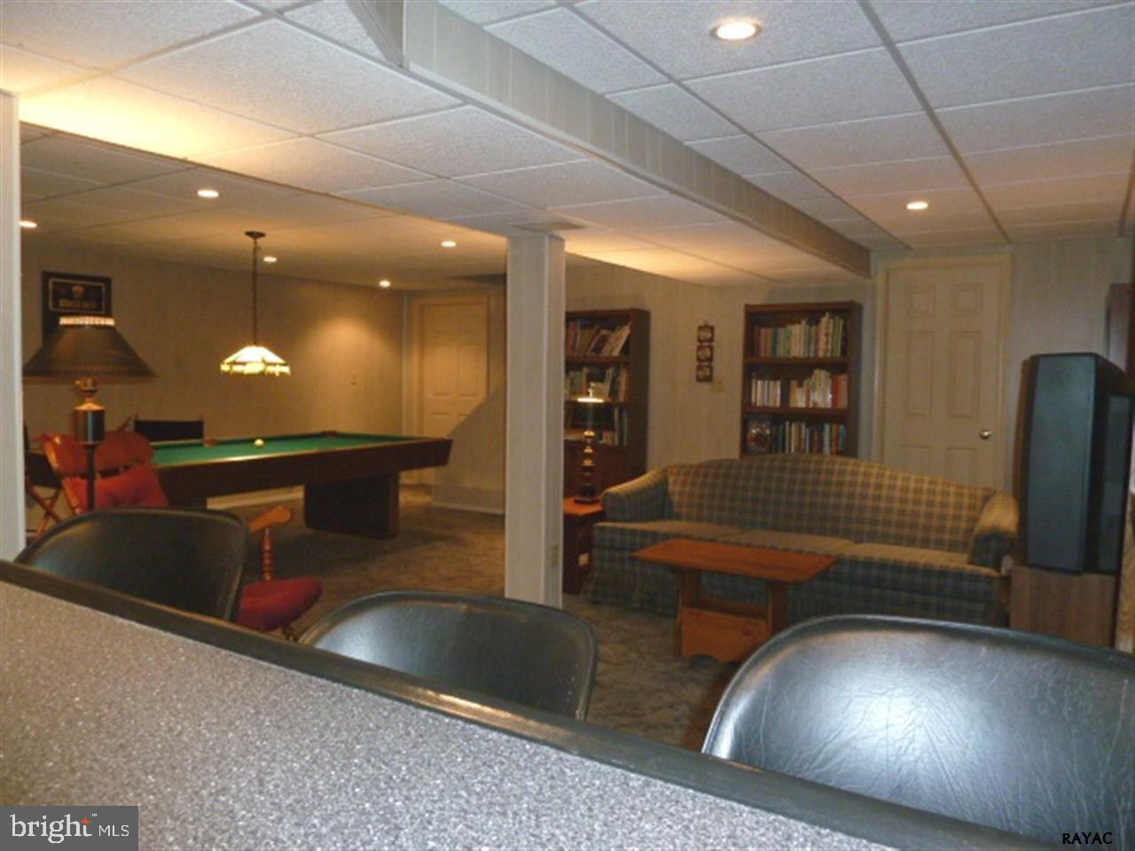 THE MEADOWS - Residential