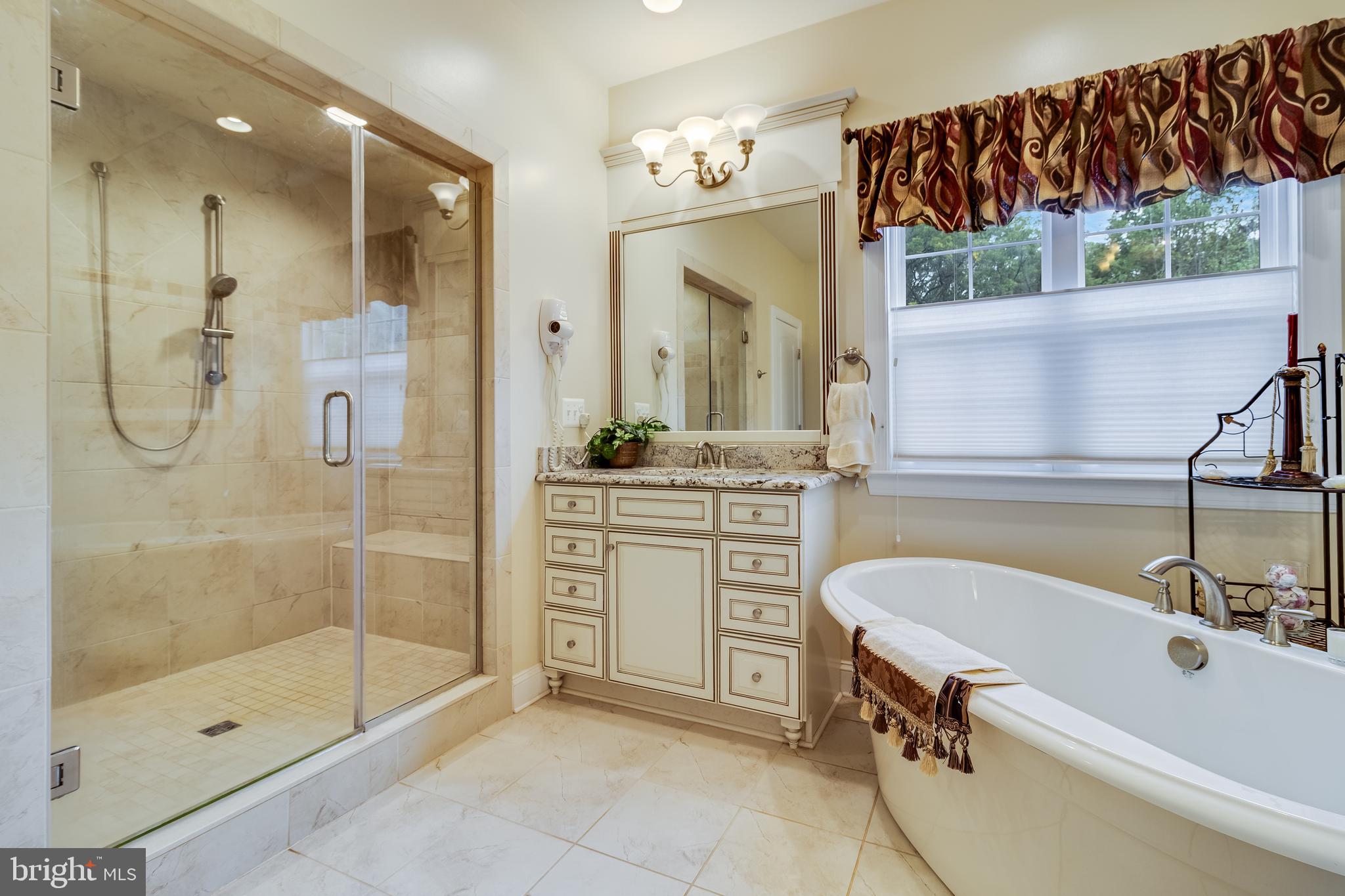 OAKWOOD ESTATES - Residential