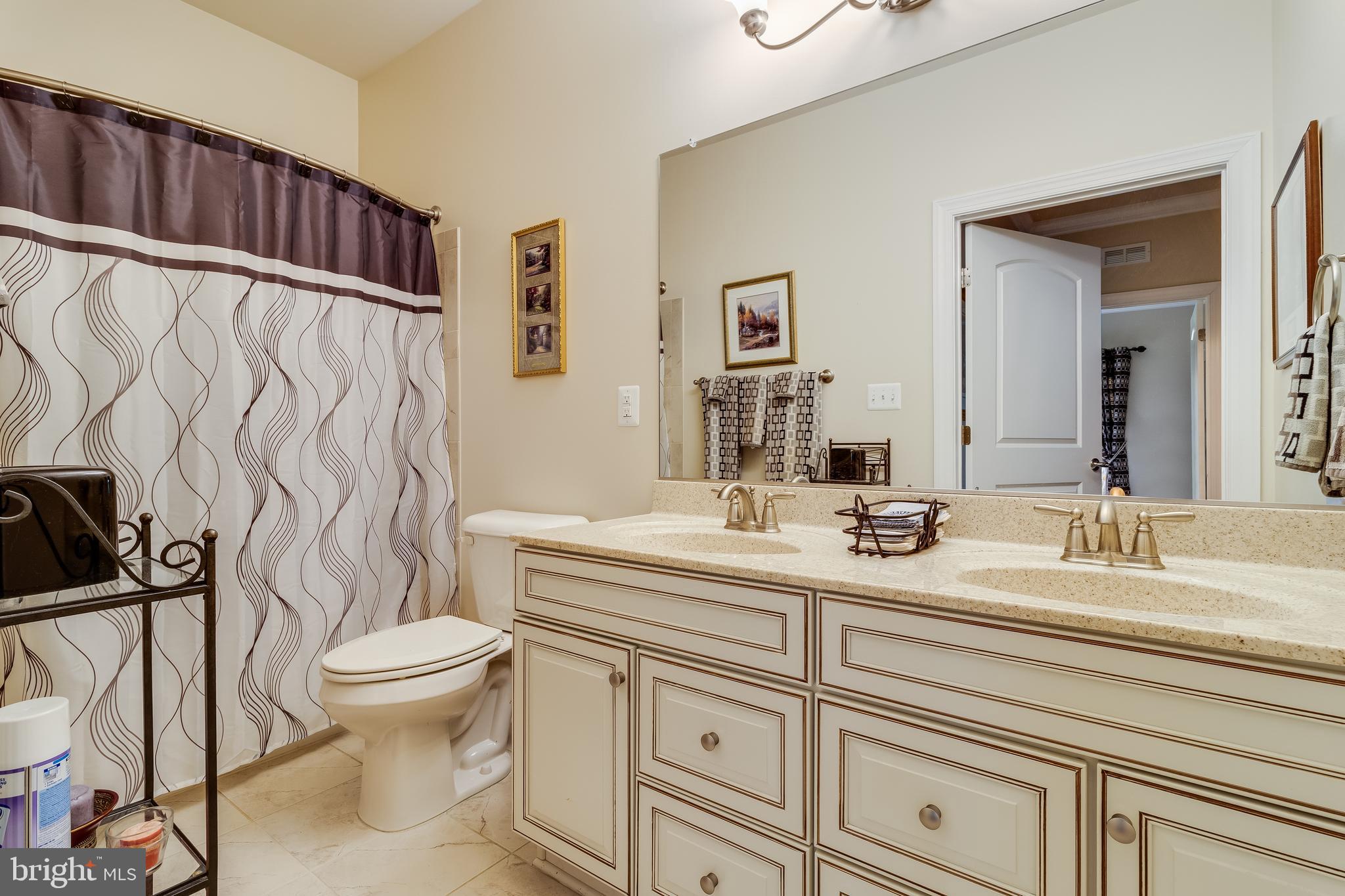 OAKWOOD ESTATES - Residential