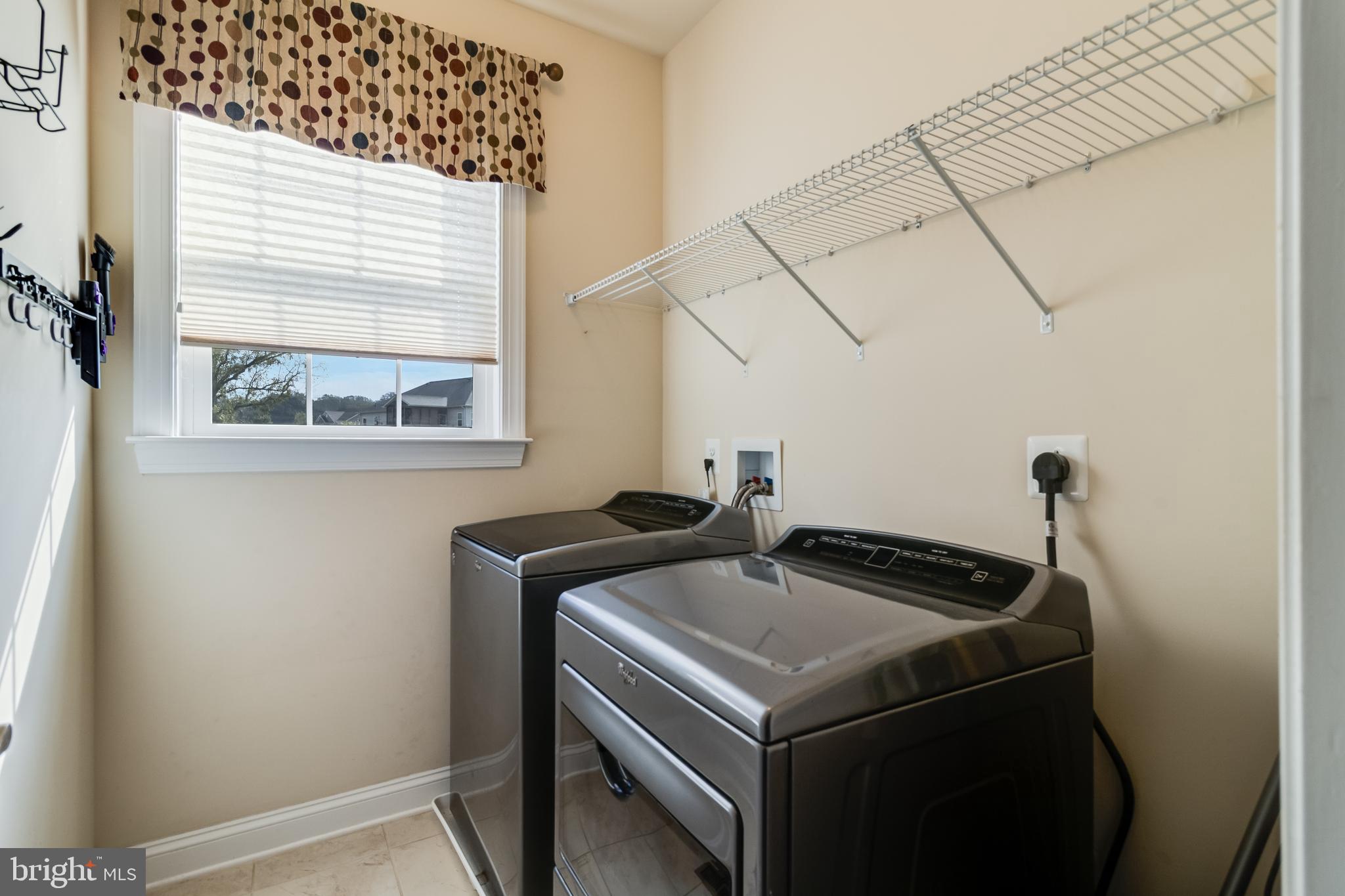 OAKWOOD ESTATES - Residential