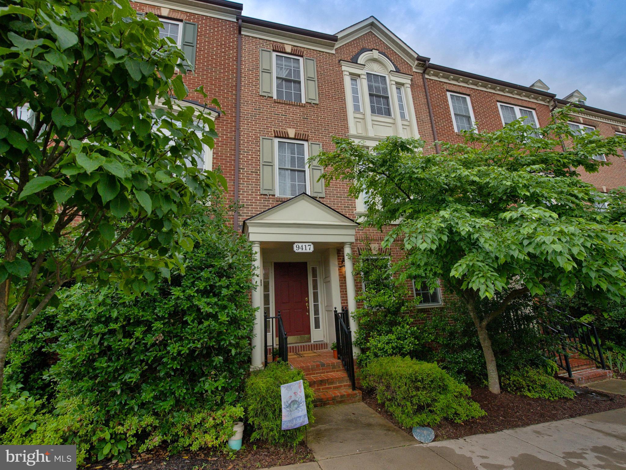 This lovely home is located close to all Villages of Urbana amenities. Walk to resort style pool! Lower level features spacious light-filled family rm w/fireplace, full bath, bonus rm perfect for guest bedrm or office! Walk out to the fenced-in backyd. Kitchen w/breakfast bar, dining area & bonus TV watching/sitting area. Large Master bedrm ste: sitting area, 2 walk-in closets, bath w/soaking tub!