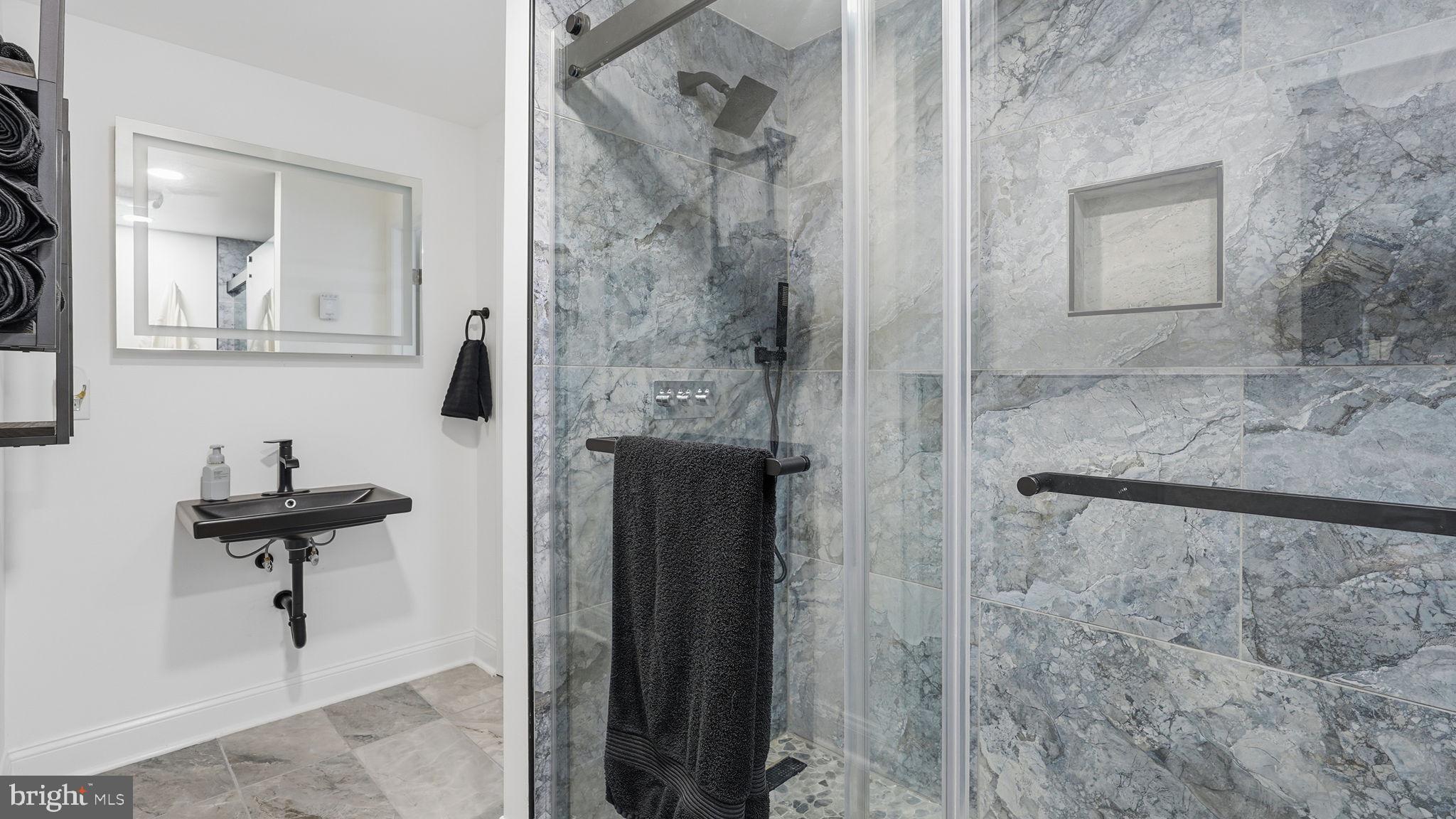 EMBREY MILL - Residential