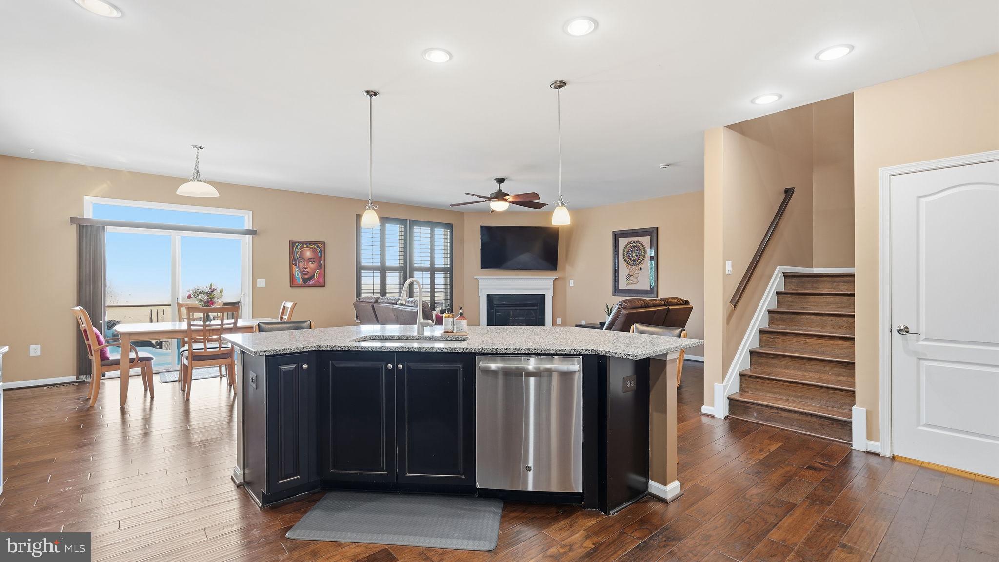 EMBREY MILL - Residential