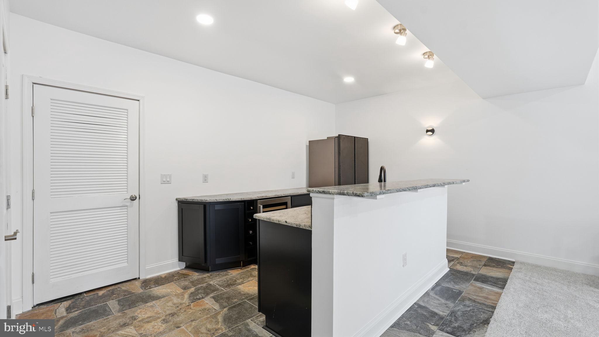 EMBREY MILL - Residential