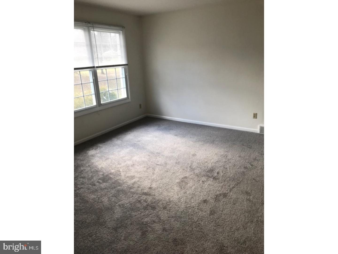 FLYING HILLS - Residential