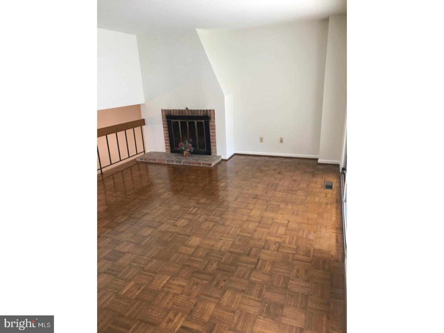 FLYING HILLS - Residential