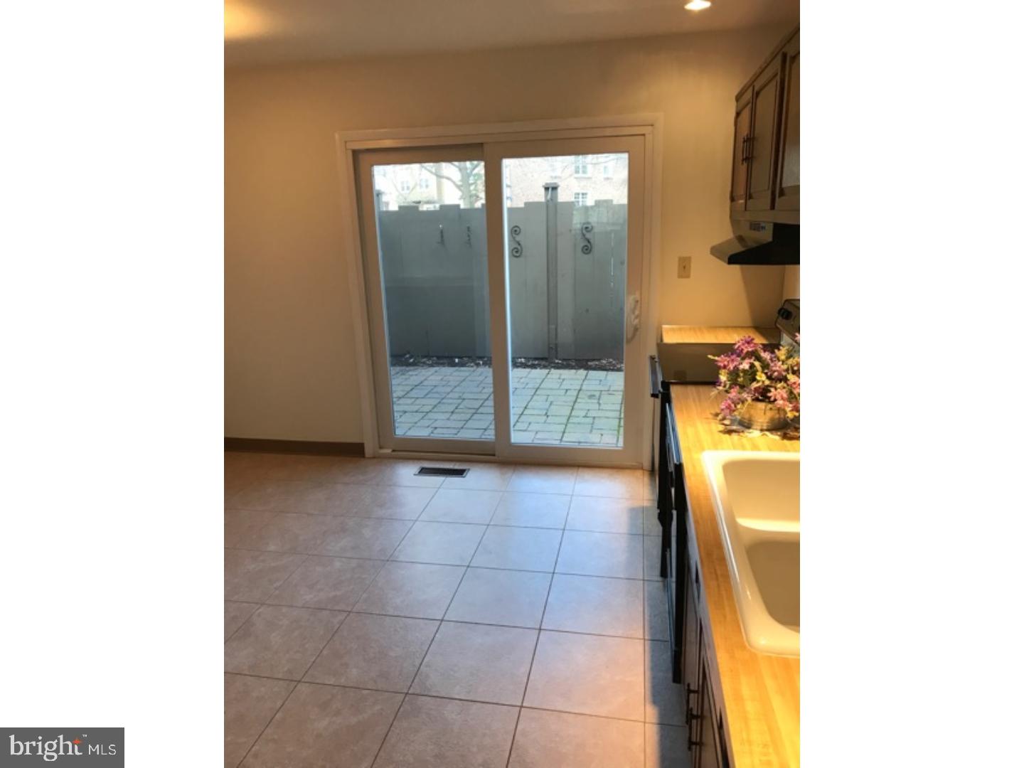 FLYING HILLS - Residential