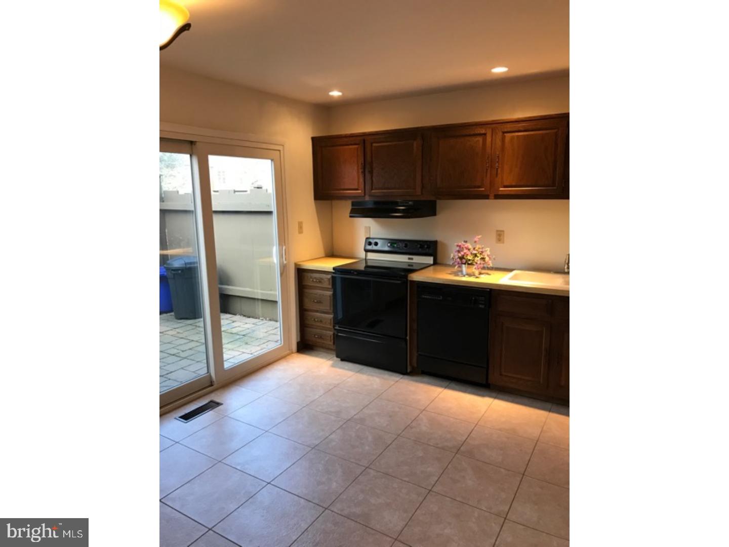 FLYING HILLS - Residential