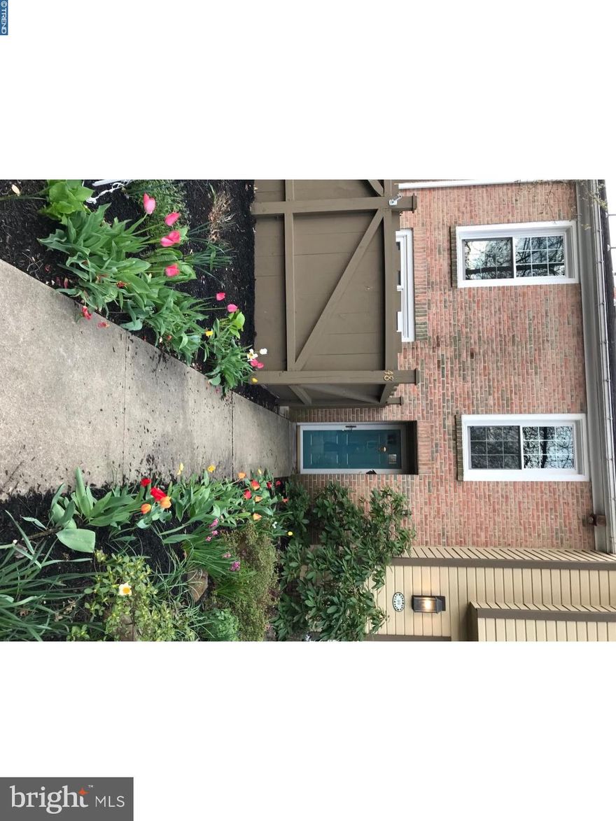 Move in Ready! New heater, new a/c, new water heater, several new carpeted rooms, newer windows, new vanity tops and sink in bathrooms, and more! Kitchen and bathroom have upgraded dural ceramic flooring. Wood fireplace has gas line available to it for easy conversion. Back yard has view of golf course and pine trees. HOA fee includes cable tv, and more. Rear covered porch 18x9. Enclosed front patio 13 x 10. Great location in Flying Hills.