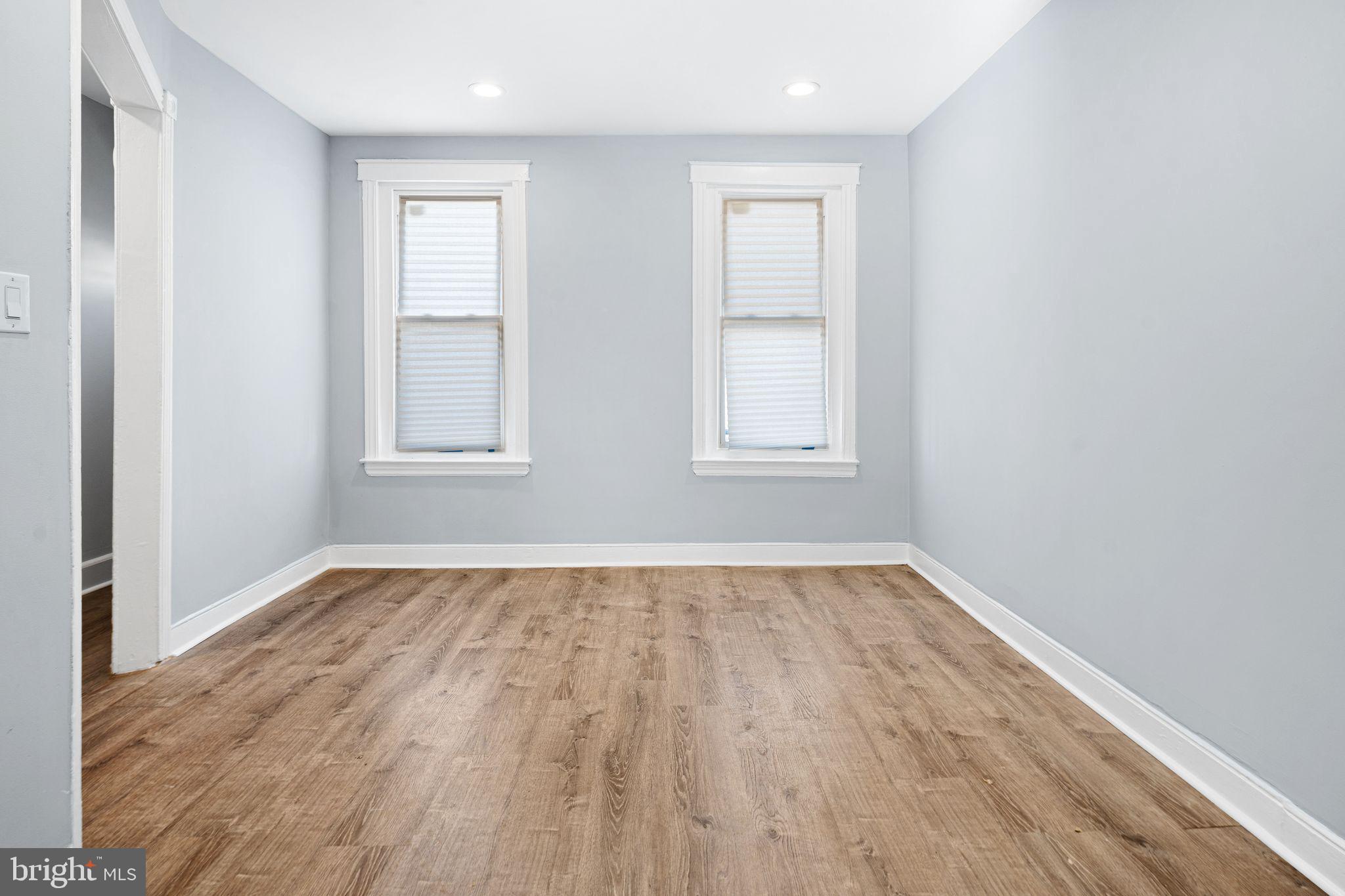 PORT RICHMOND - Residential