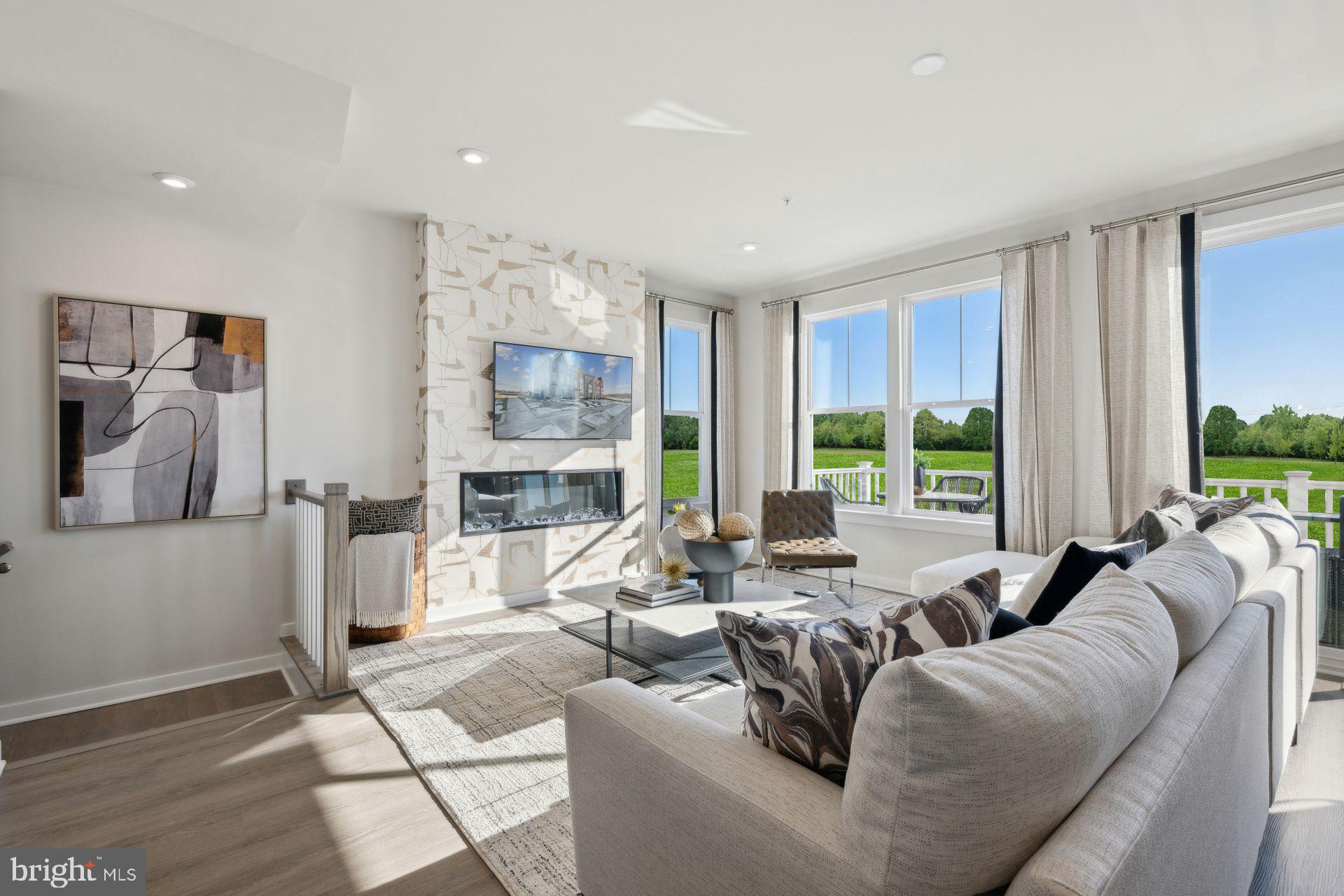 POTOMAC SHORES - Residential