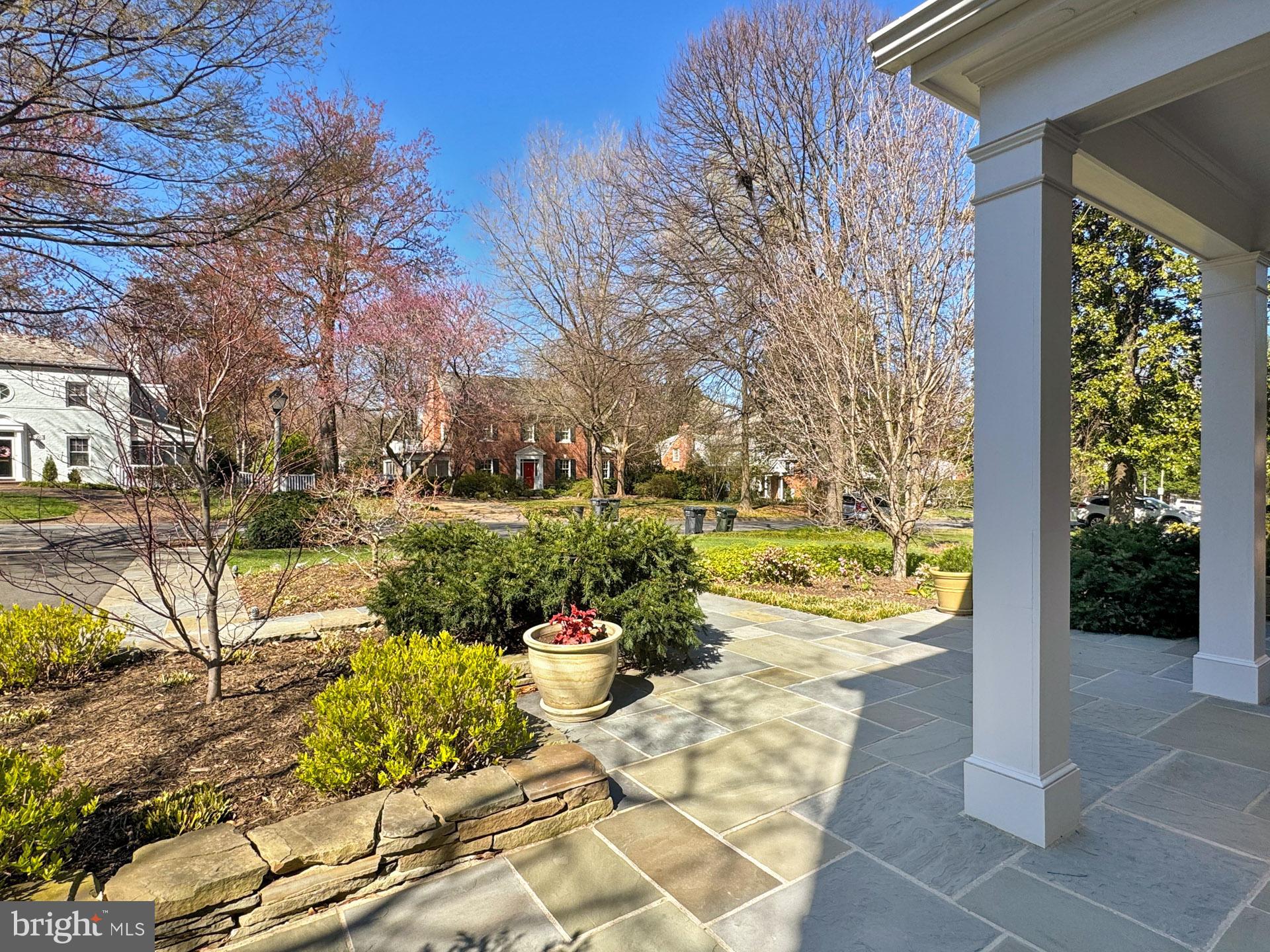 BROADMONT - Residential