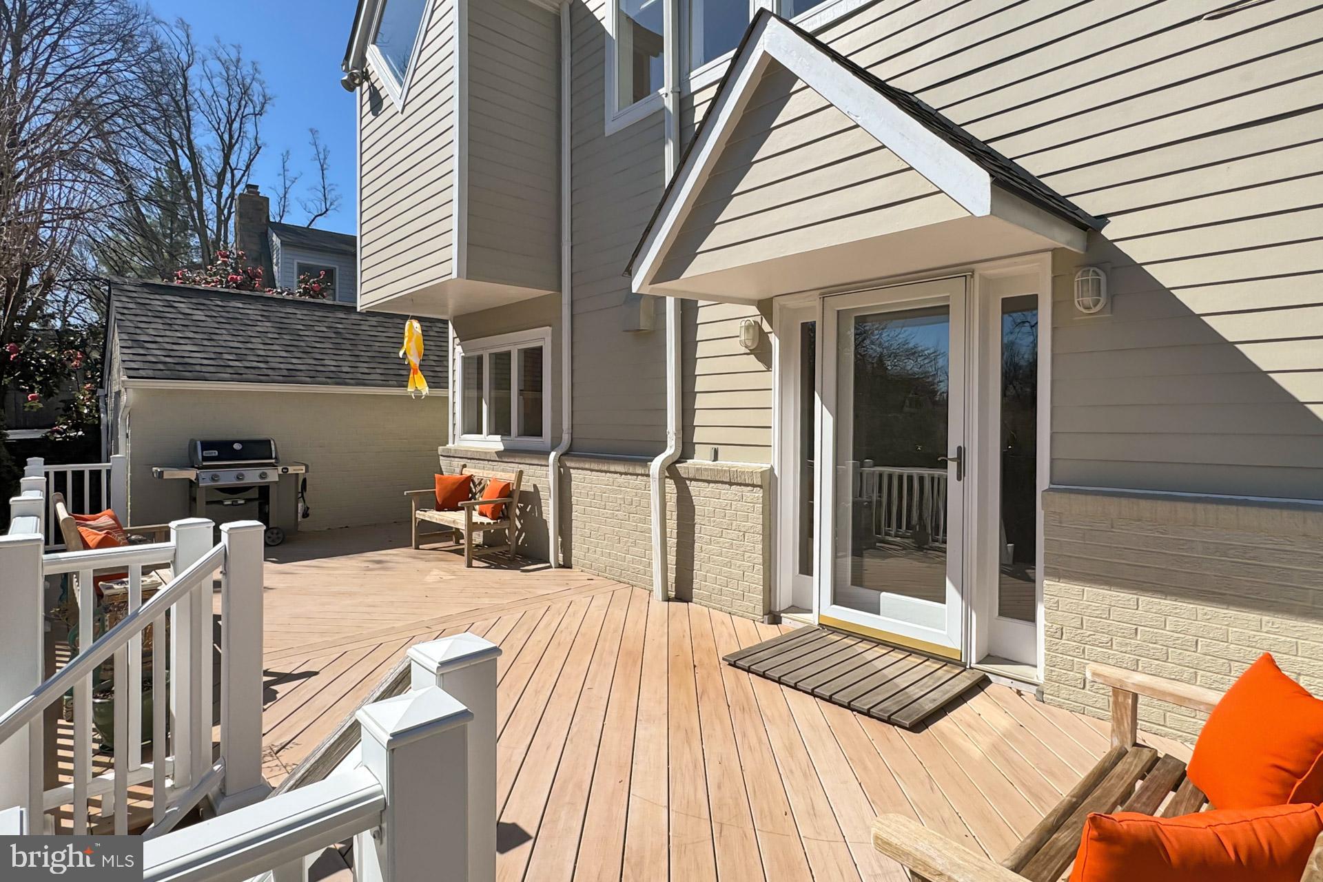 BROADMONT - Residential