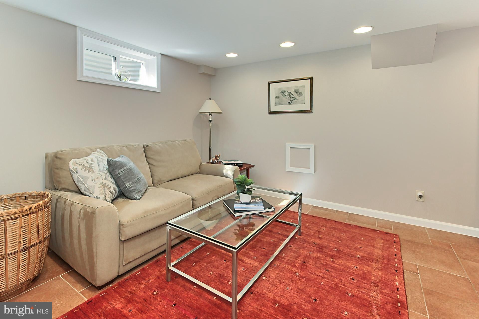 BROADMONT - Residential