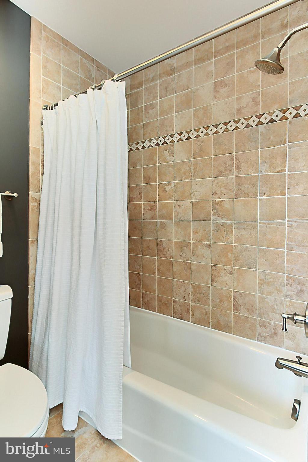 BROADMONT - Residential