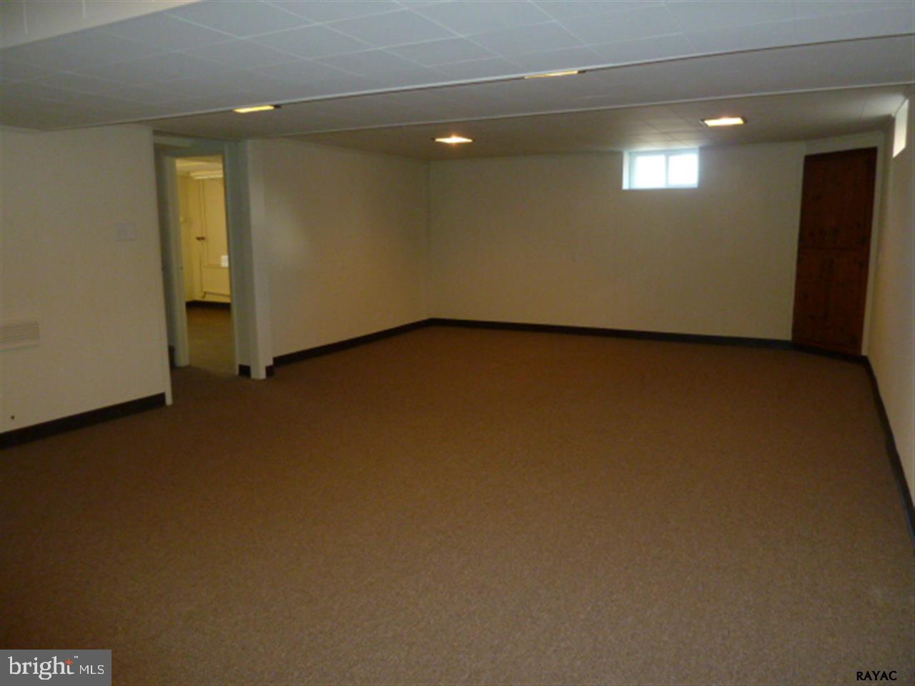 RED LION - Residential