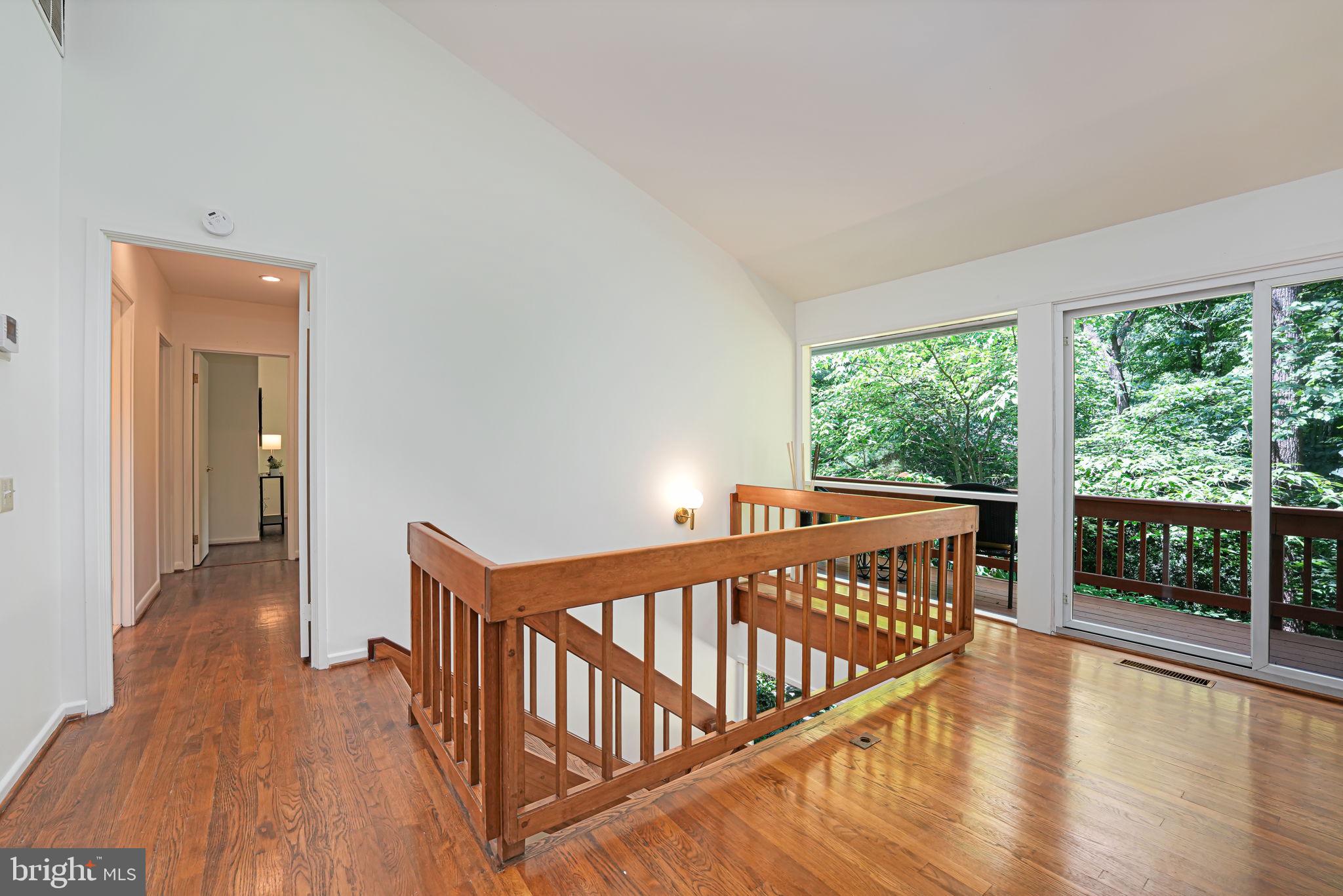 CARDEROCK SPRINGS - Residential