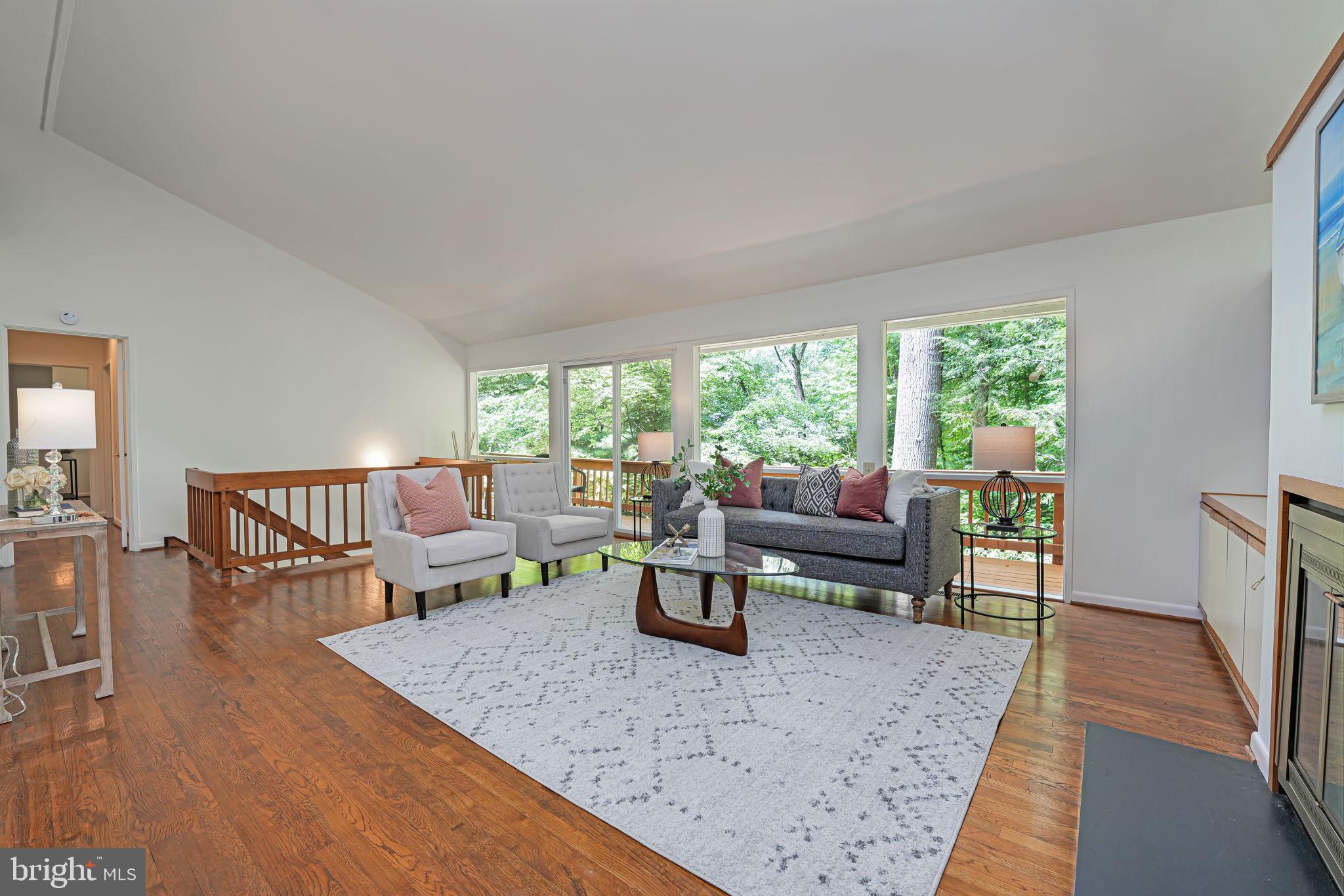 CARDEROCK SPRINGS - Residential