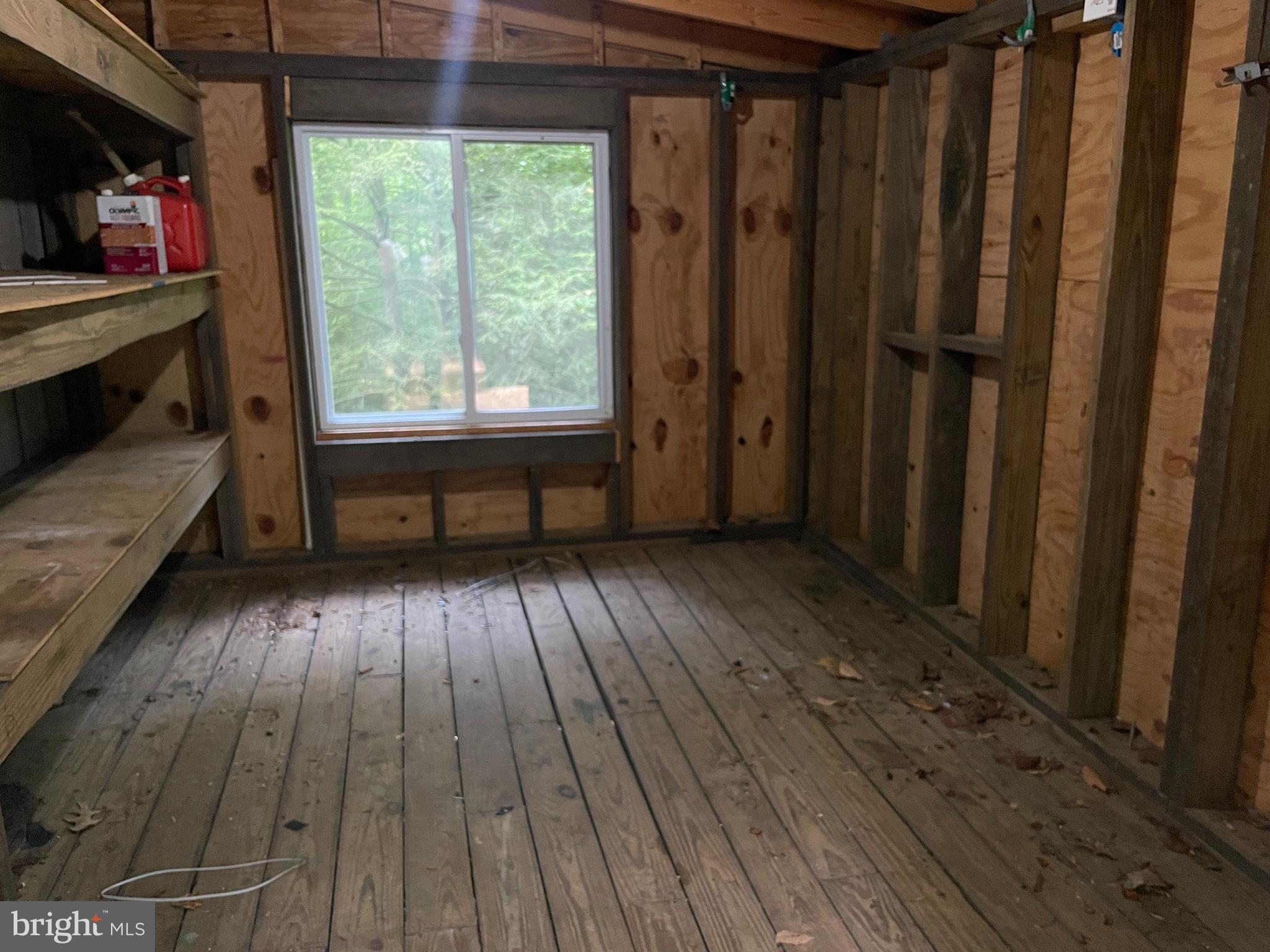 CARDEROCK SPRINGS - Residential