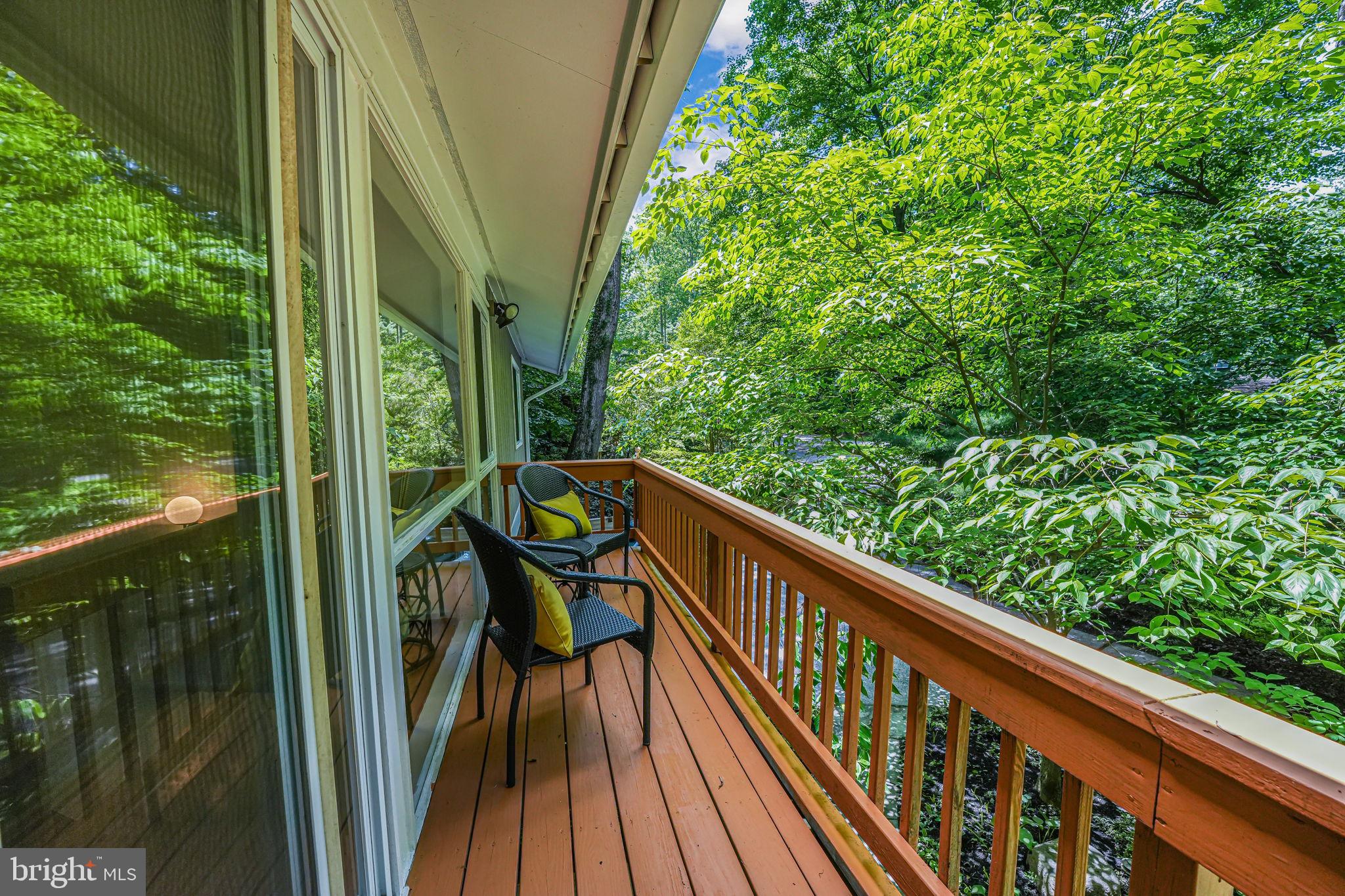 CARDEROCK SPRINGS - Residential