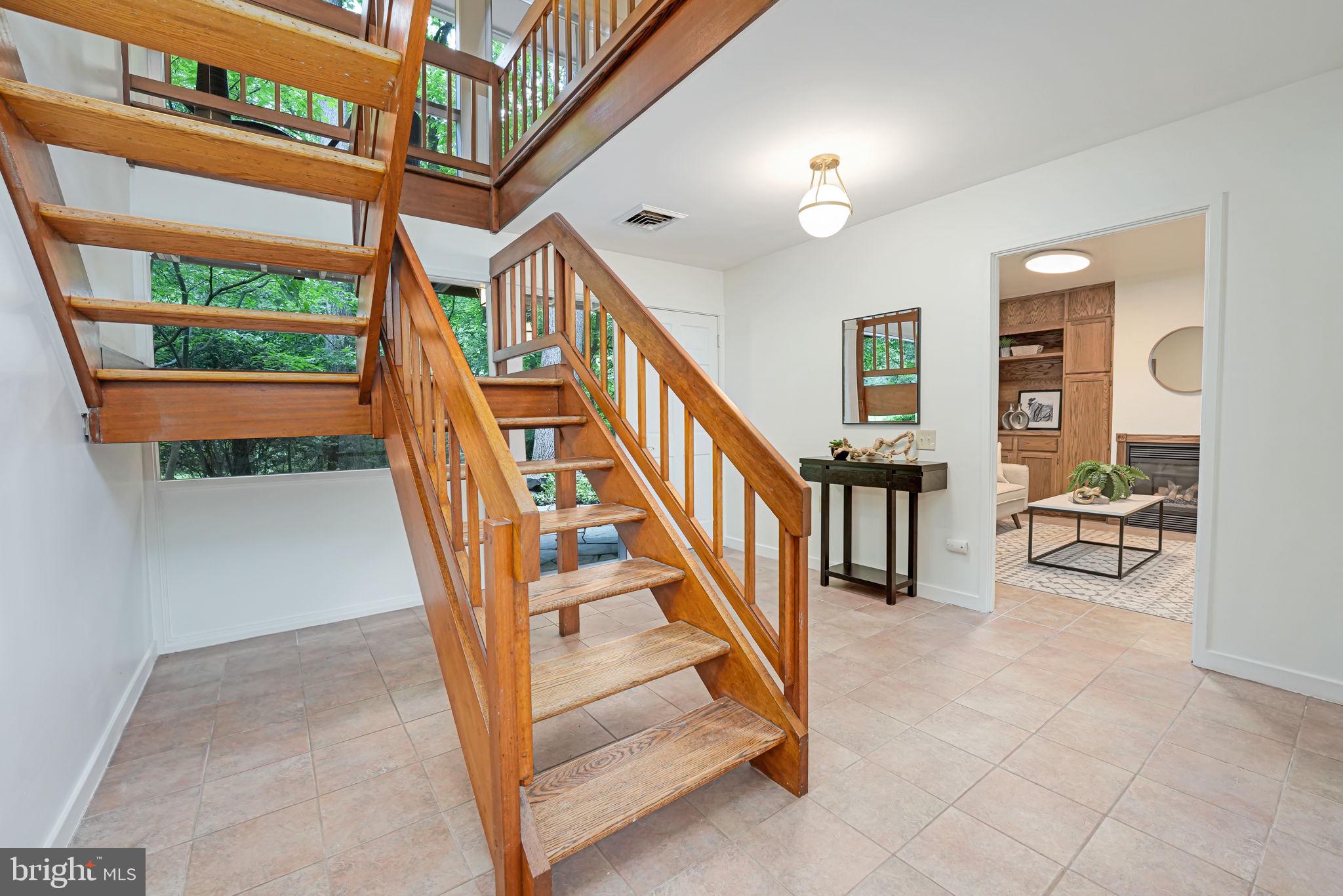 CARDEROCK SPRINGS - Residential