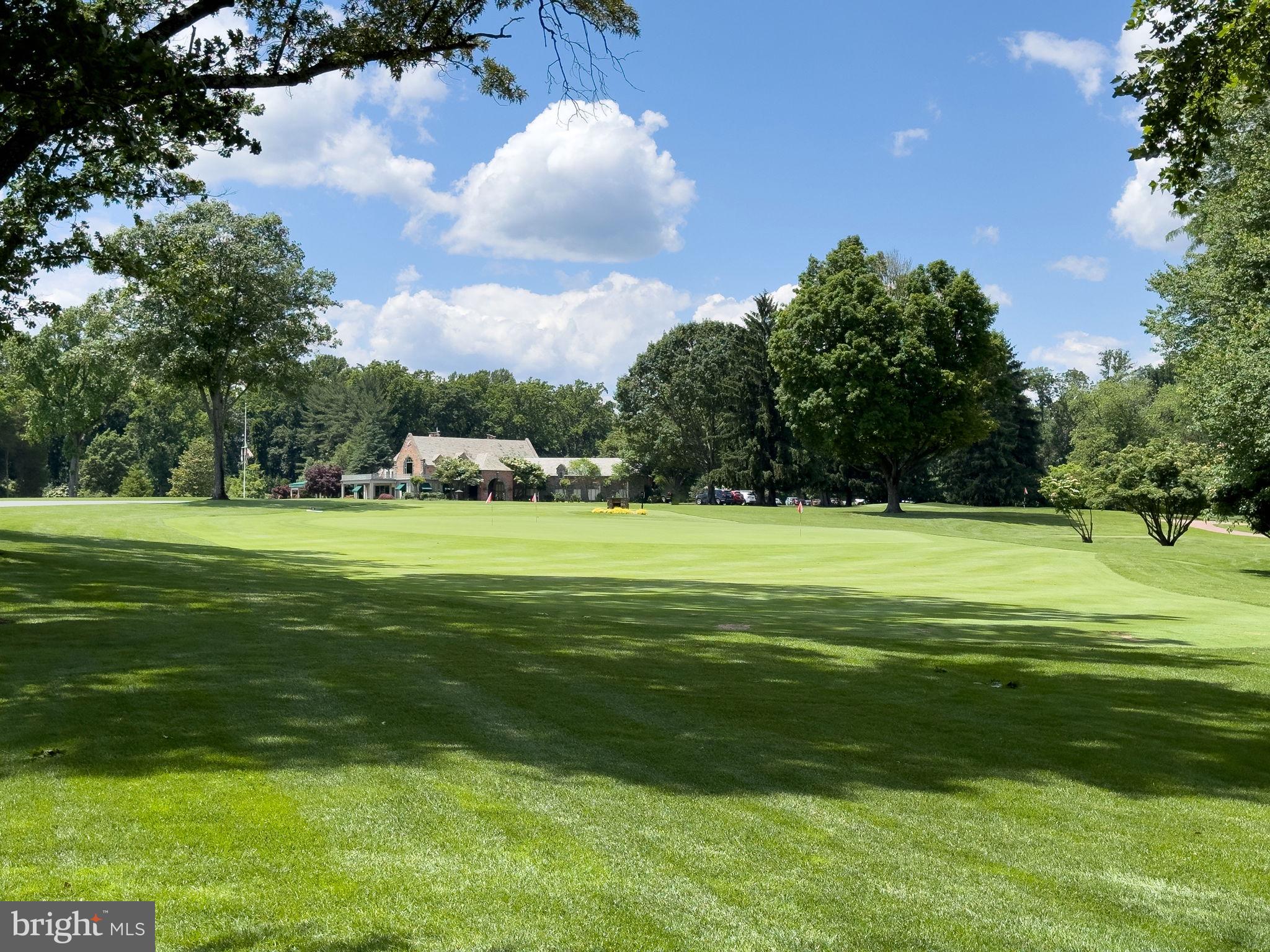 CARDEROCK SPRINGS - Residential