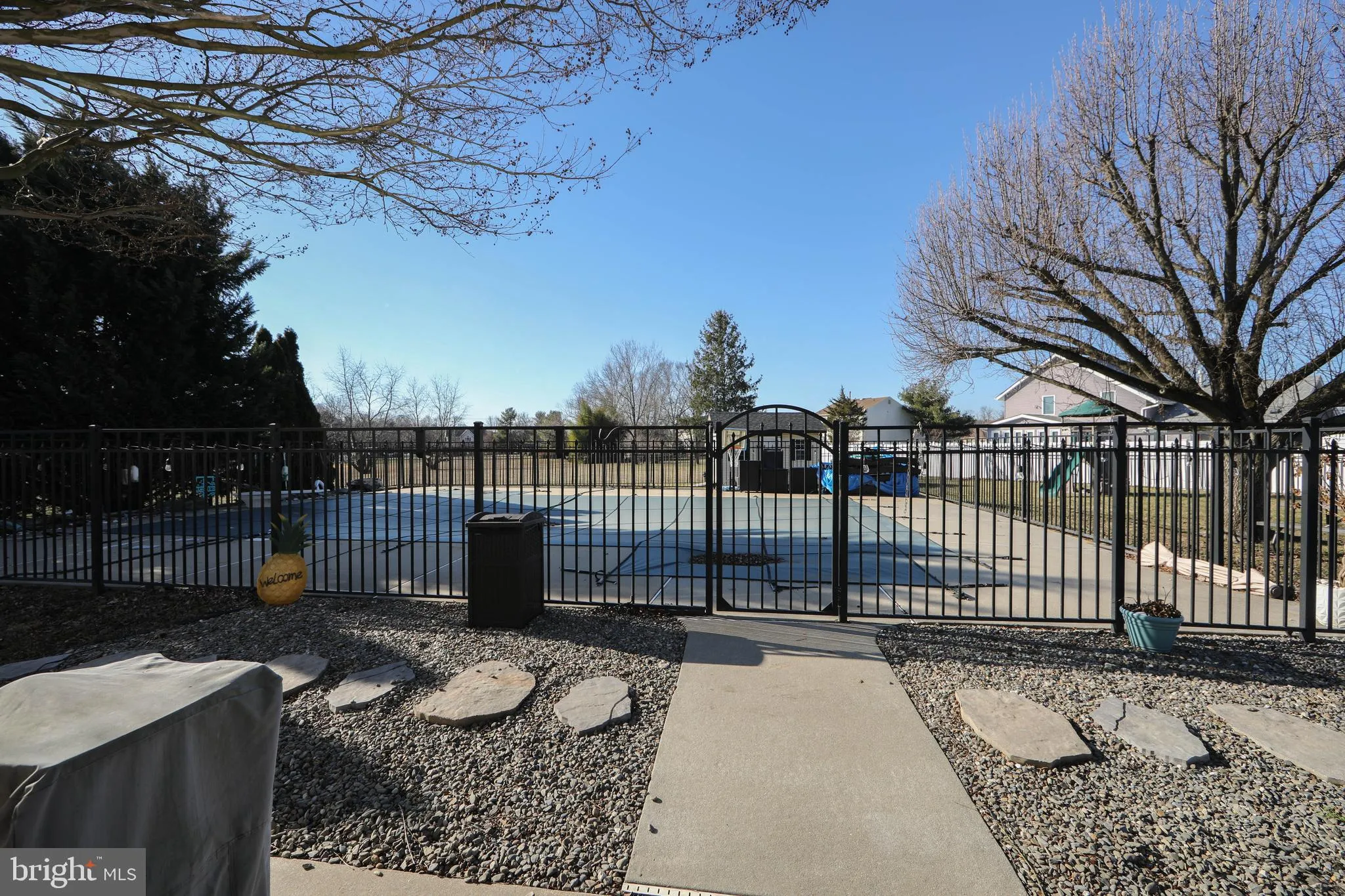 Sewell, New Jersey 08080, United States, 4 Bedrooms Bedrooms, ,3 BathroomsBathrooms,Residential,Pending,18555