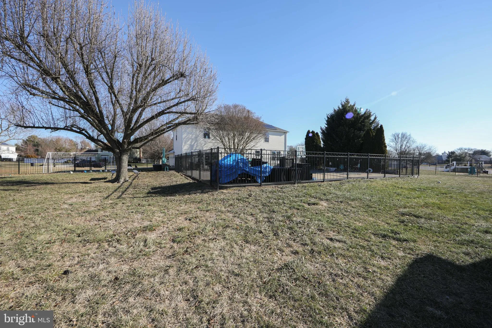 Sewell, New Jersey 08080, United States, 4 Bedrooms Bedrooms, ,3 BathroomsBathrooms,Residential,Pending,18555