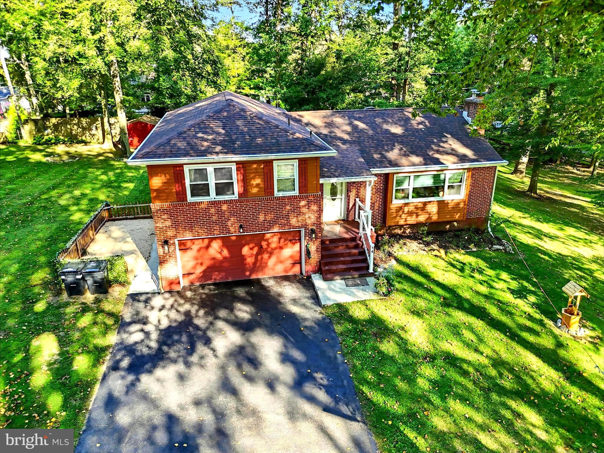 14 E PARKWAY