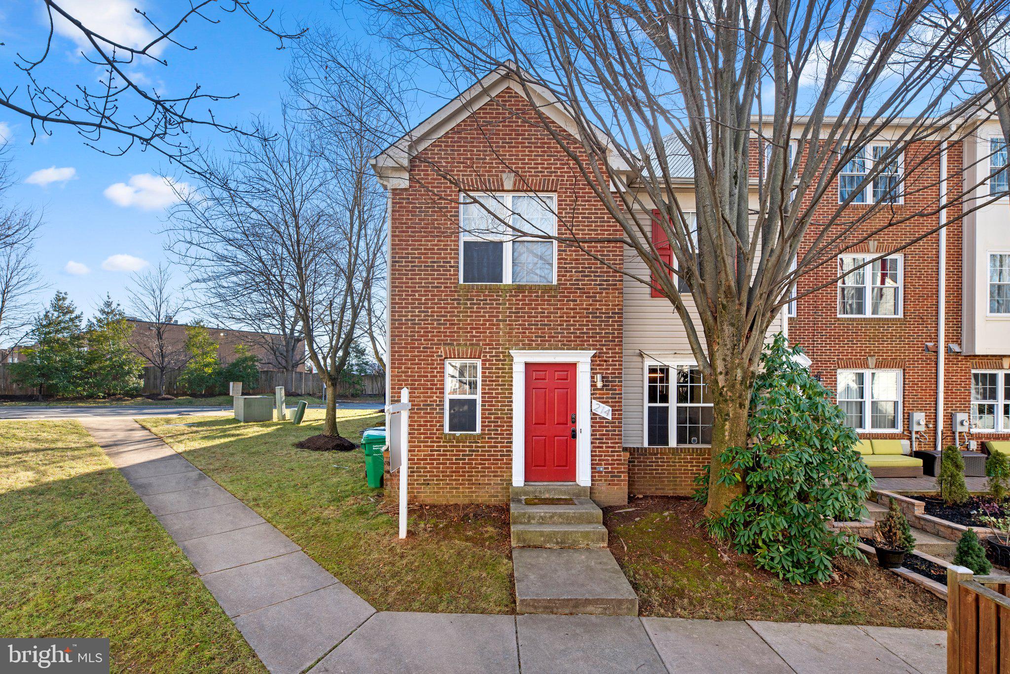 GATEWAY COMMONS - Residential Lease