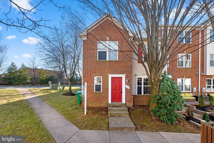 This is such a fantastic back to back townhome with a beautifully renovated kitchen.  The bedrooms and bathrooms are spacious.  This home is move-in ready complete with new paint and carpet throughout.  Easy access to the ICC, 355 and close to shopping. You will enjoy living here.