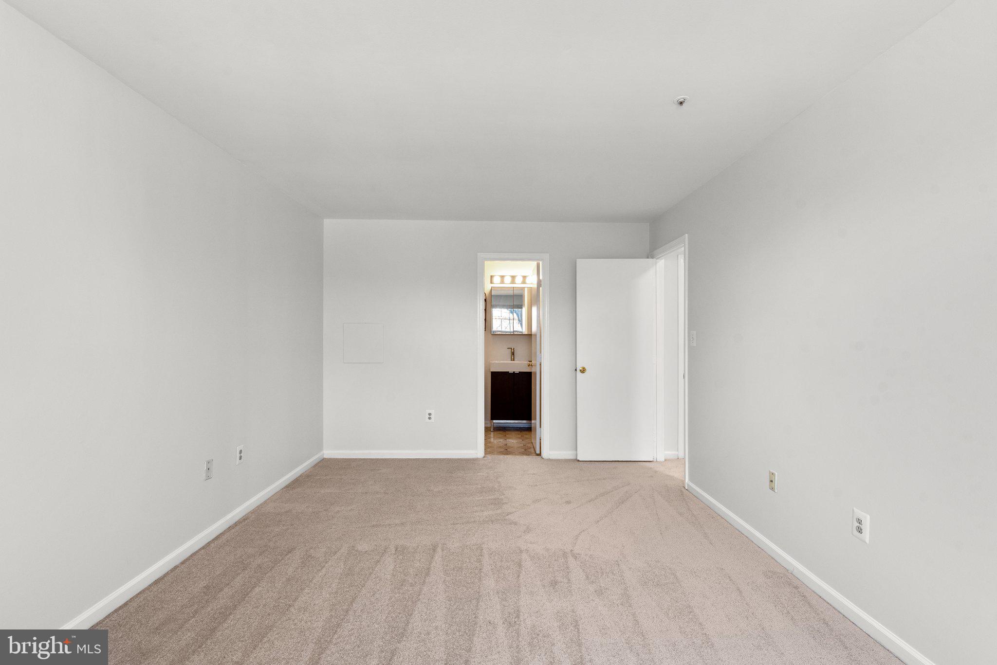 GATEWAY COMMONS - Residential Lease