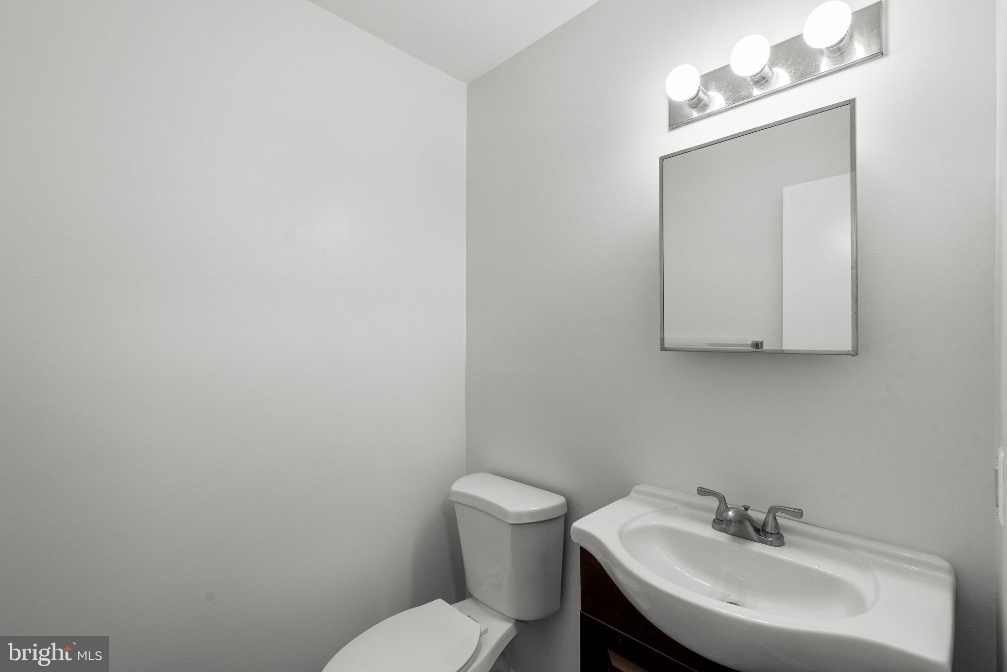 GATEWAY COMMONS - Residential Lease