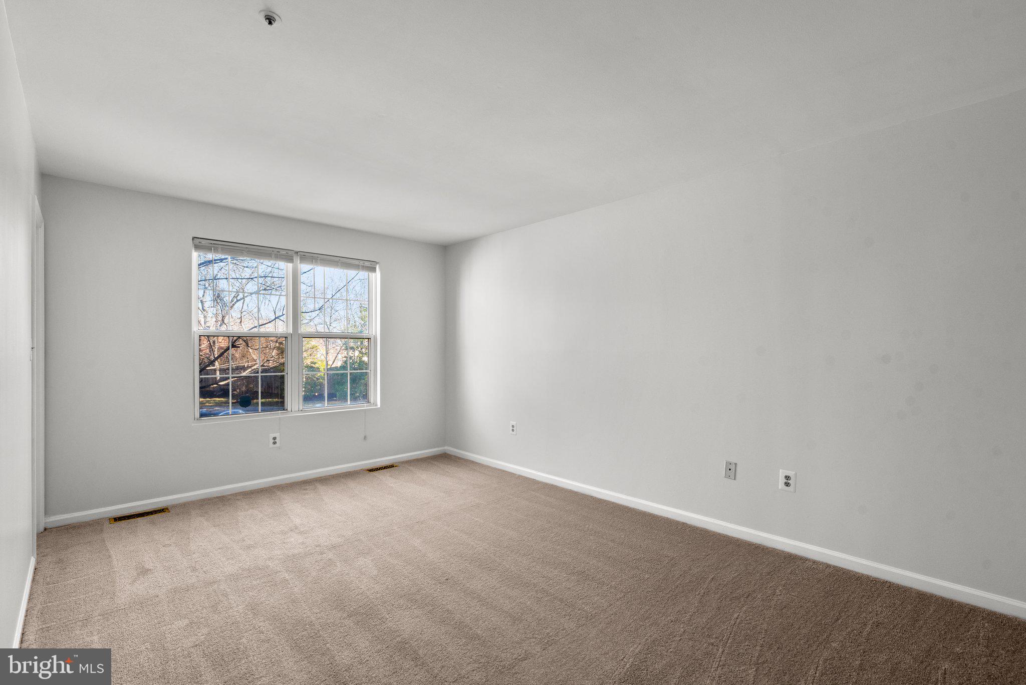 GATEWAY COMMONS - Residential Lease